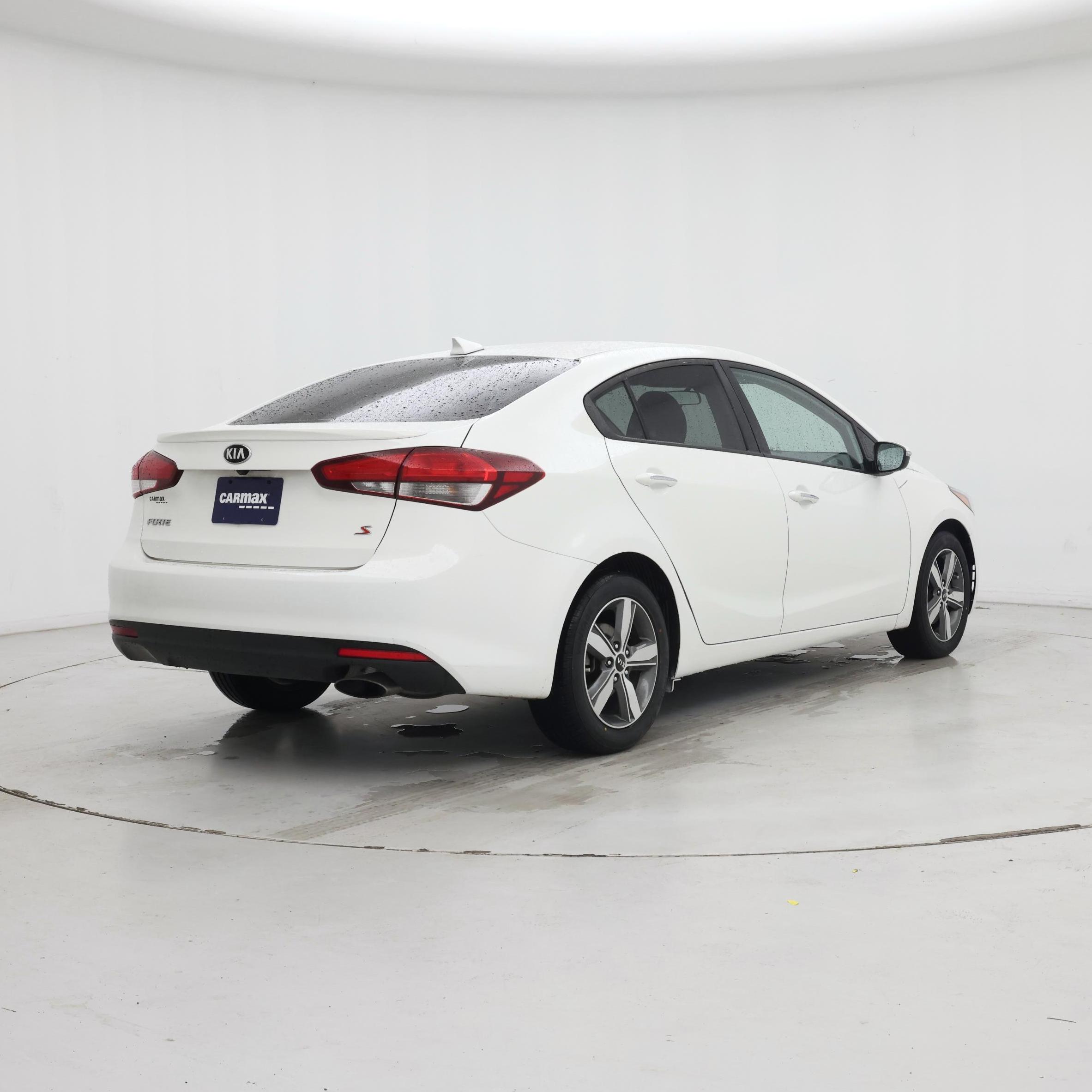Thumbnail: 2018 Kia Forte - 8