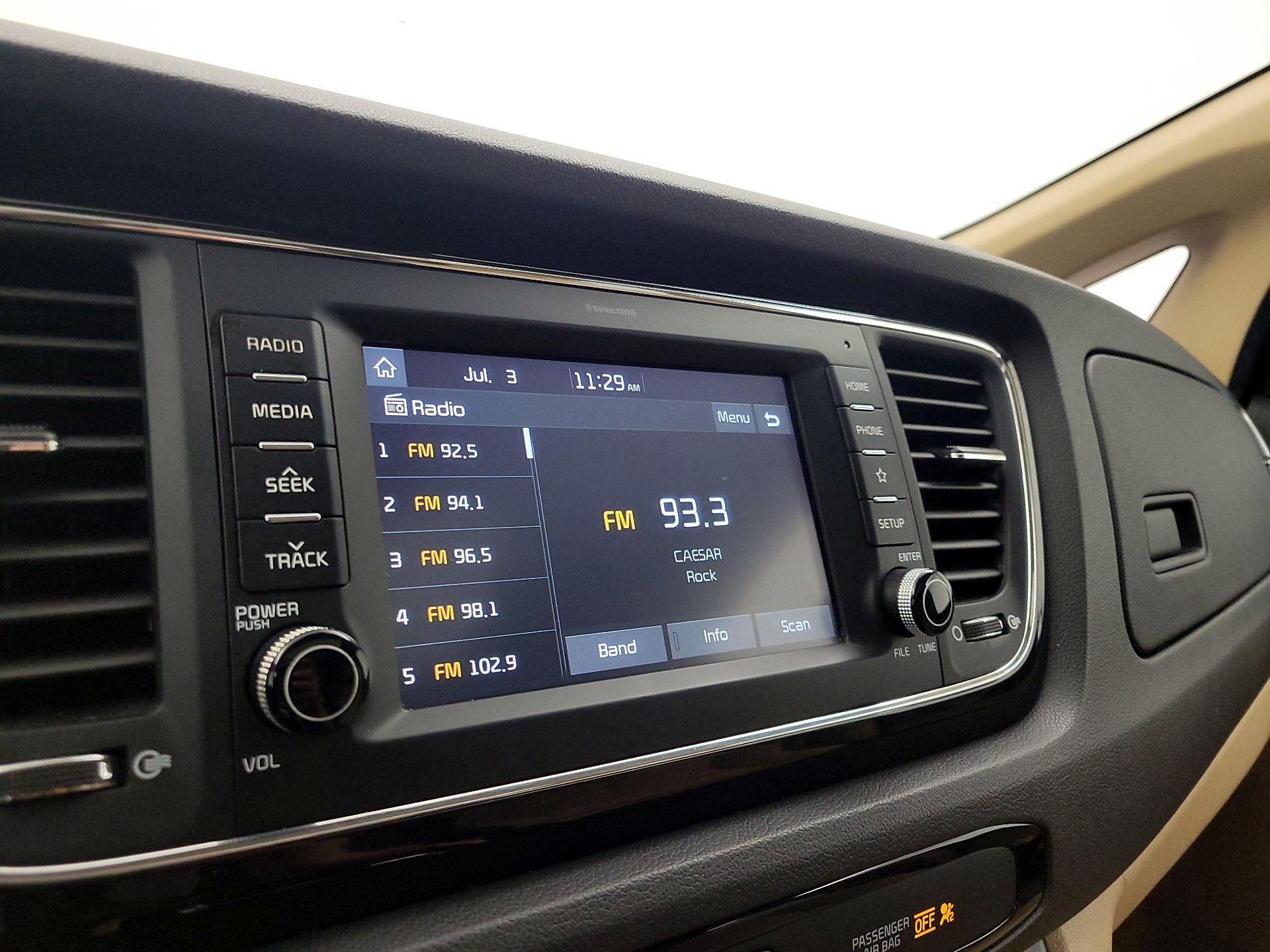 Thumbnail: 2021 Kia Sedona - 15