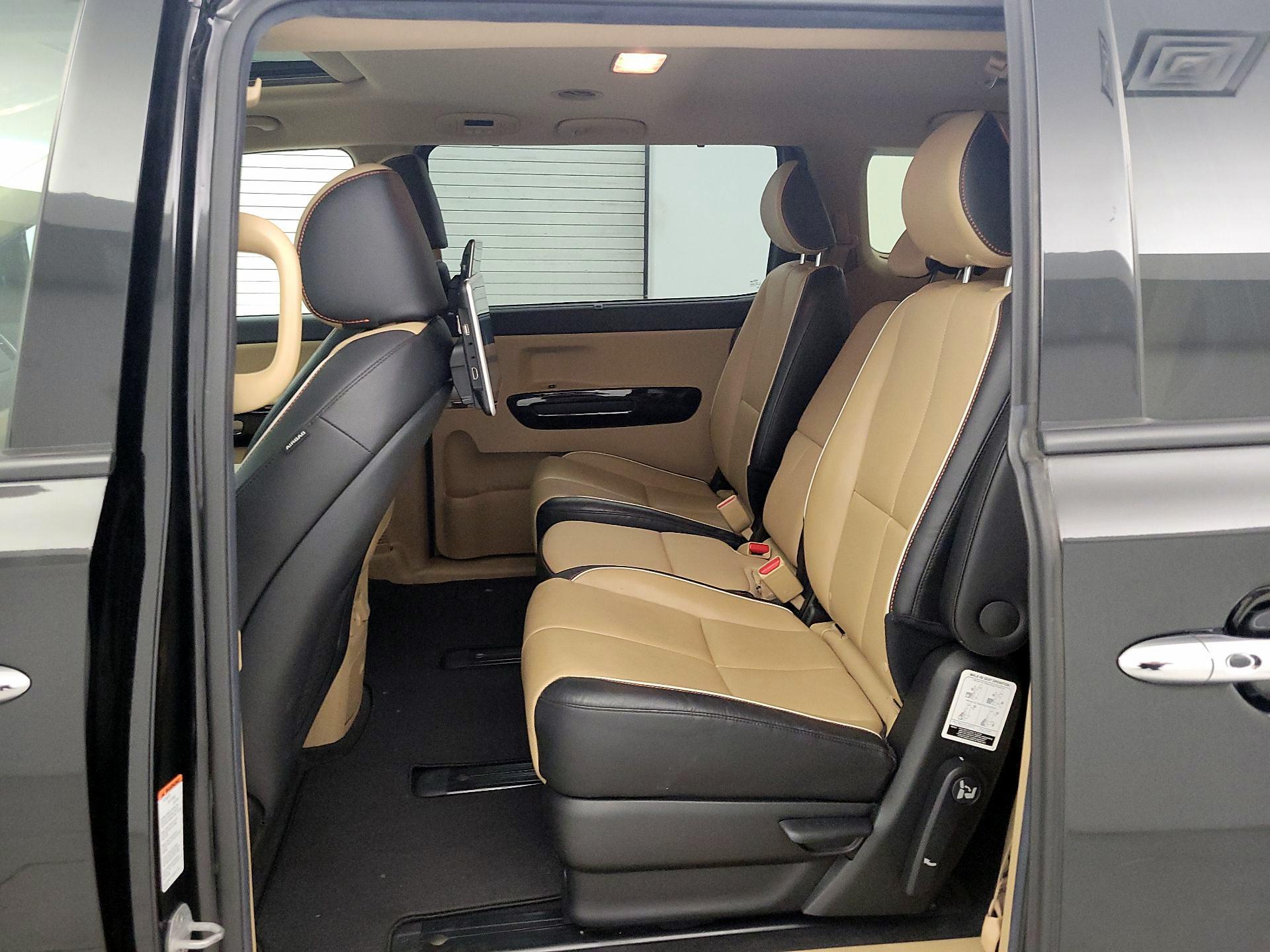 Thumbnail: 2021 Kia Sedona - 20