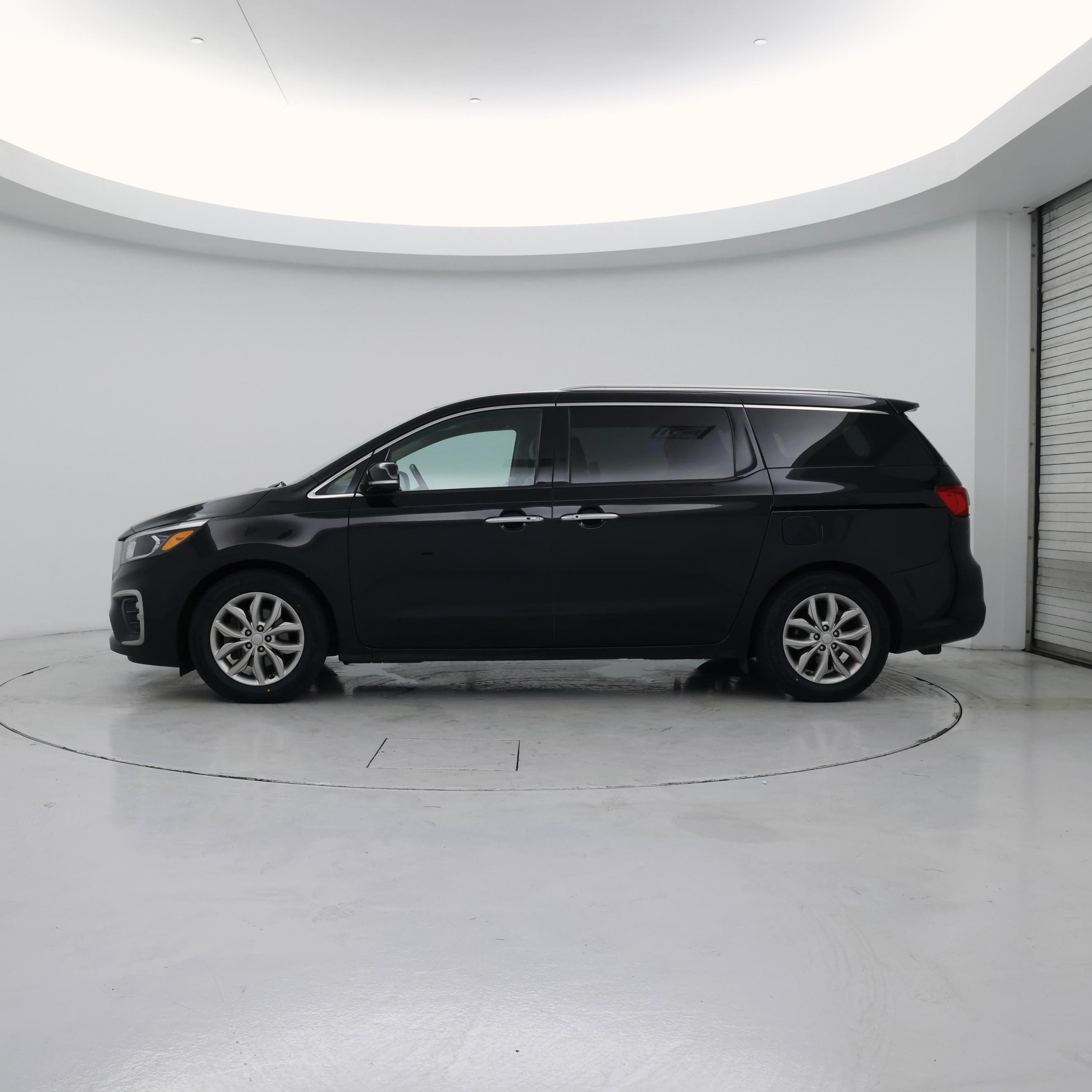Thumbnail: 2021 Kia Sedona - 3