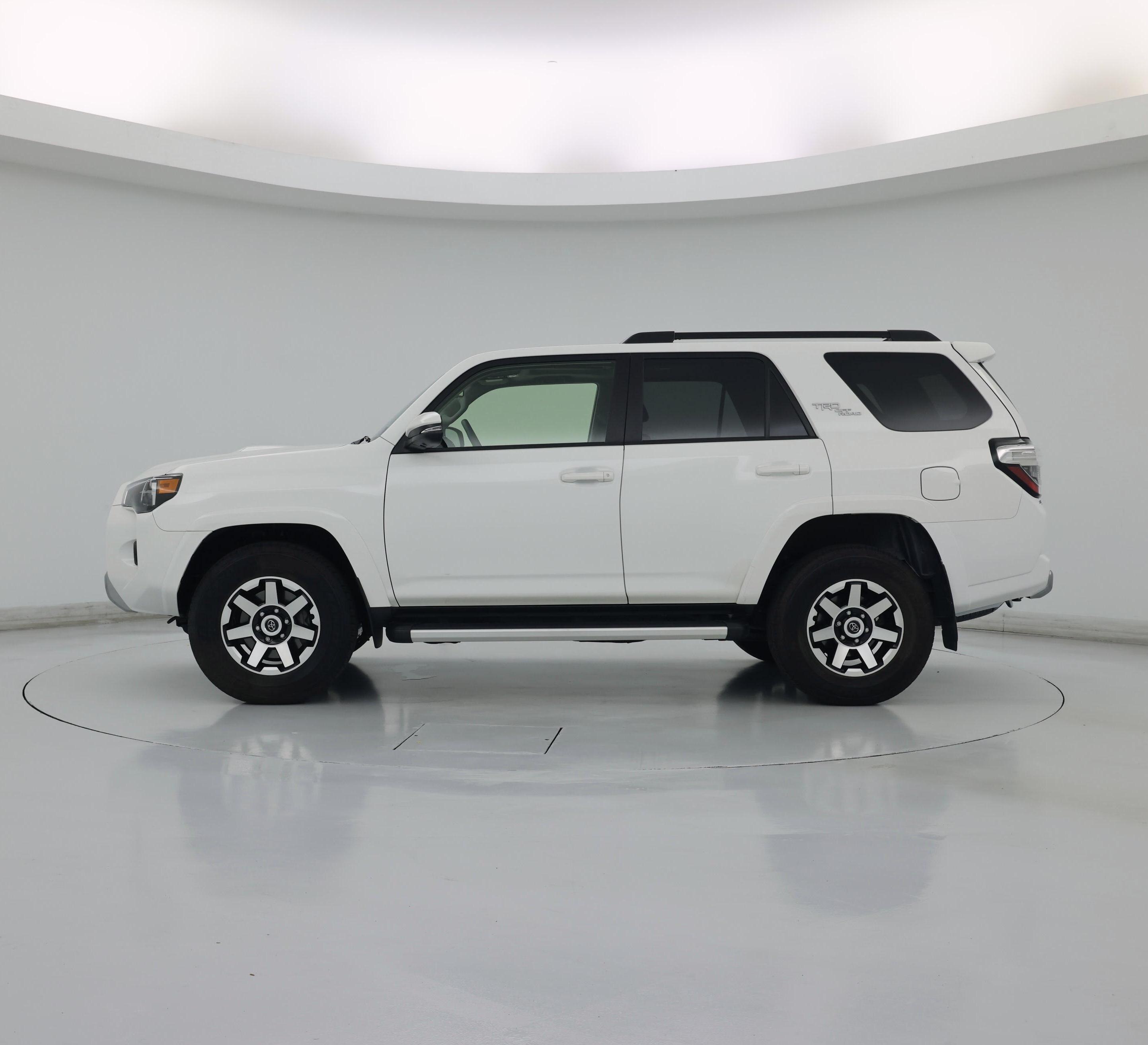 Thumbnail: 2023 Toyota 4Runner - 3