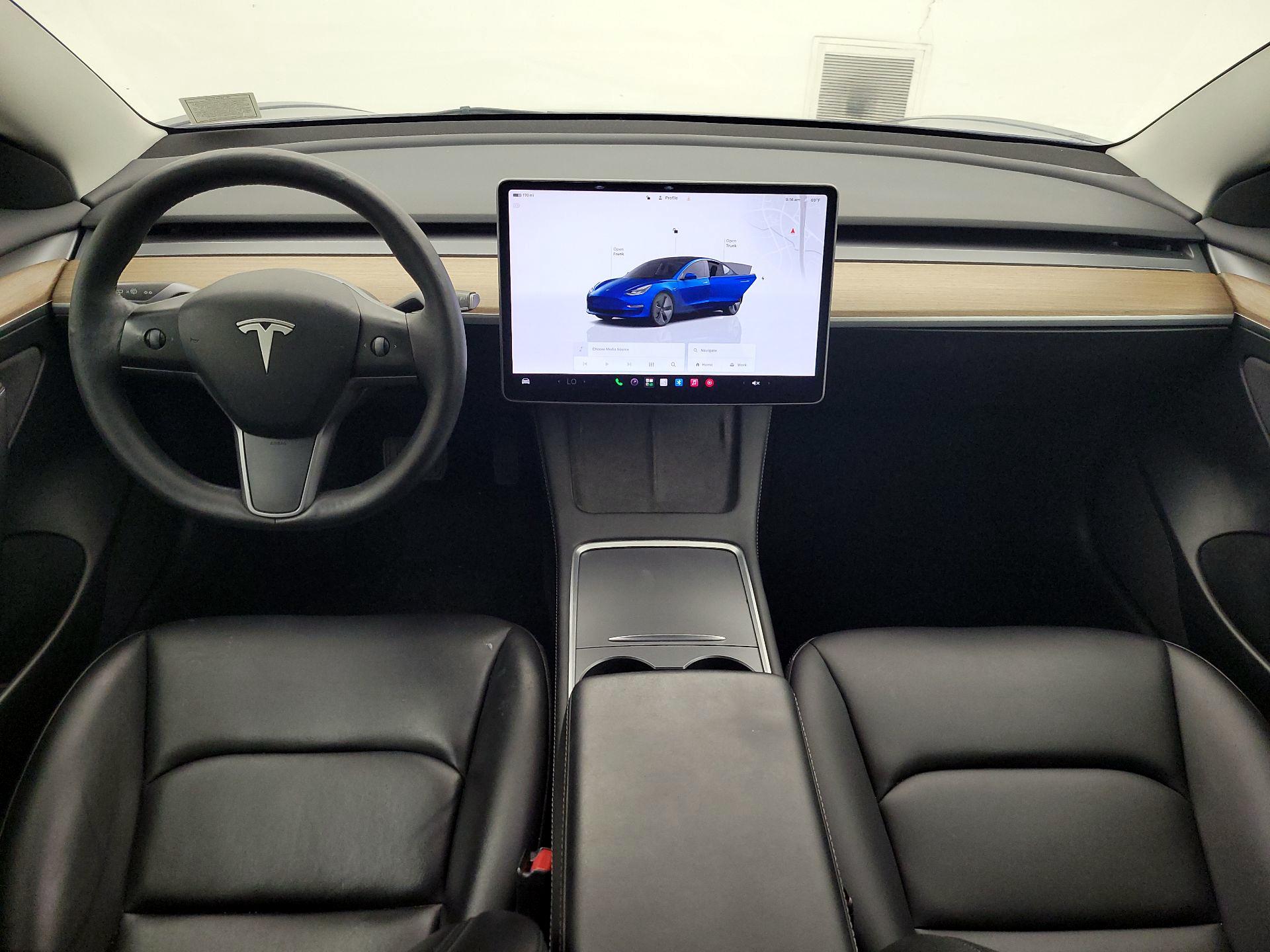 Thumbnail: 2023 Tesla Model 3 - 9