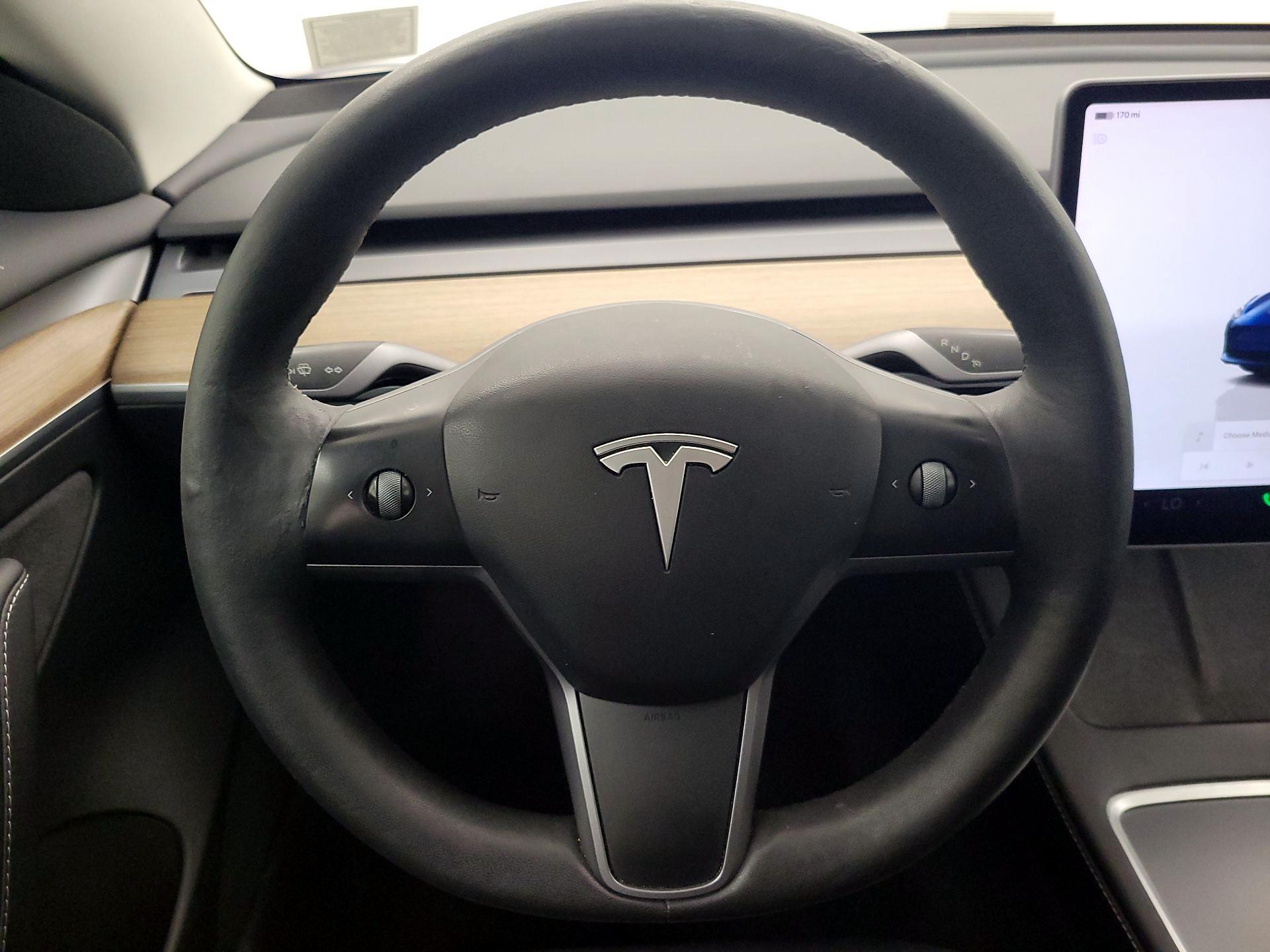 Thumbnail: 2023 Tesla Model 3 - 10