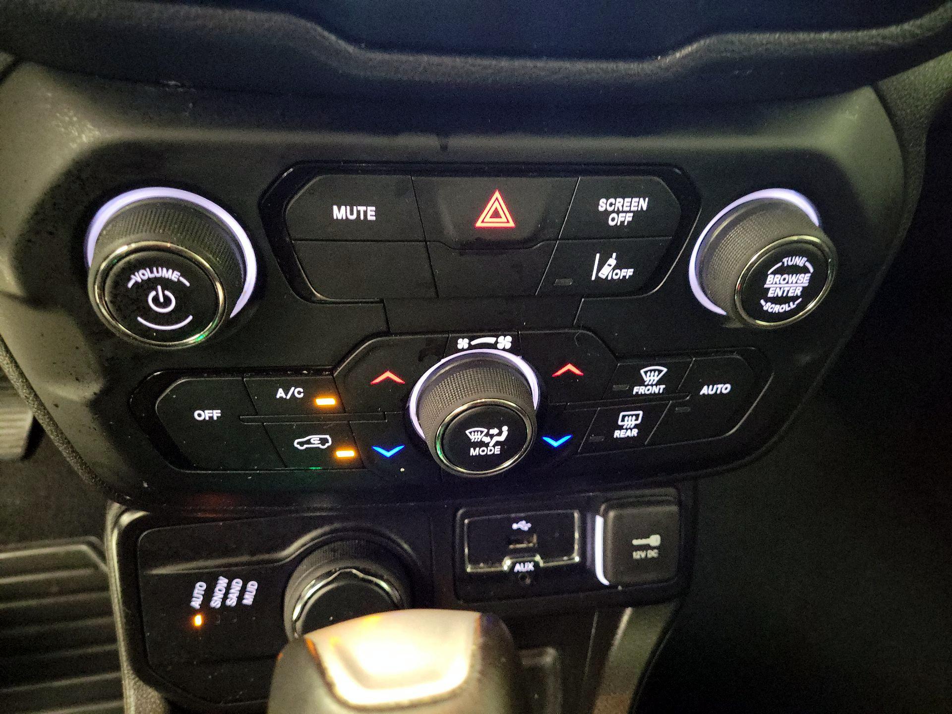 Thumbnail: 2023 Jeep Renegade - 17
