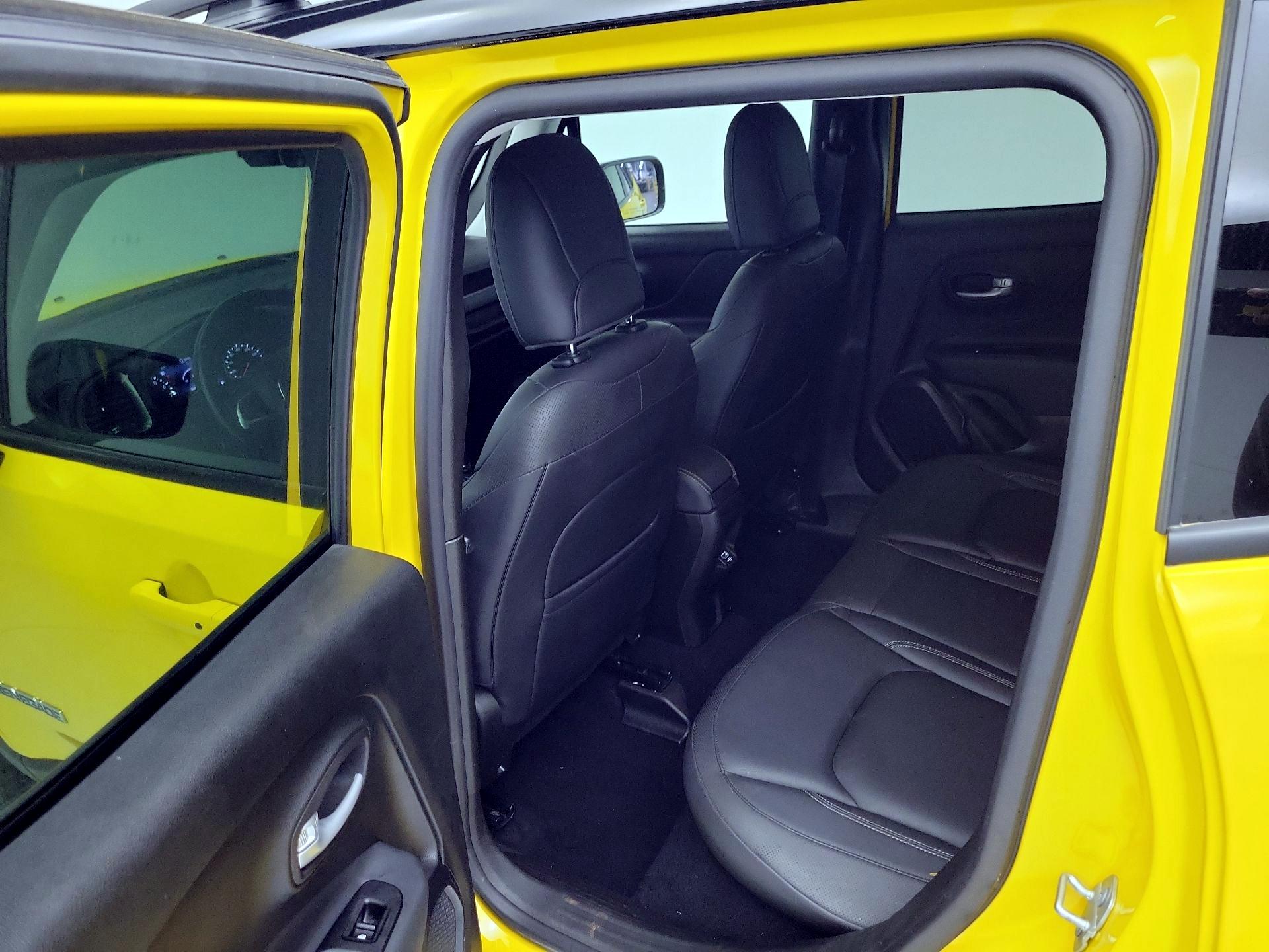 Thumbnail: 2023 Jeep Renegade - 20