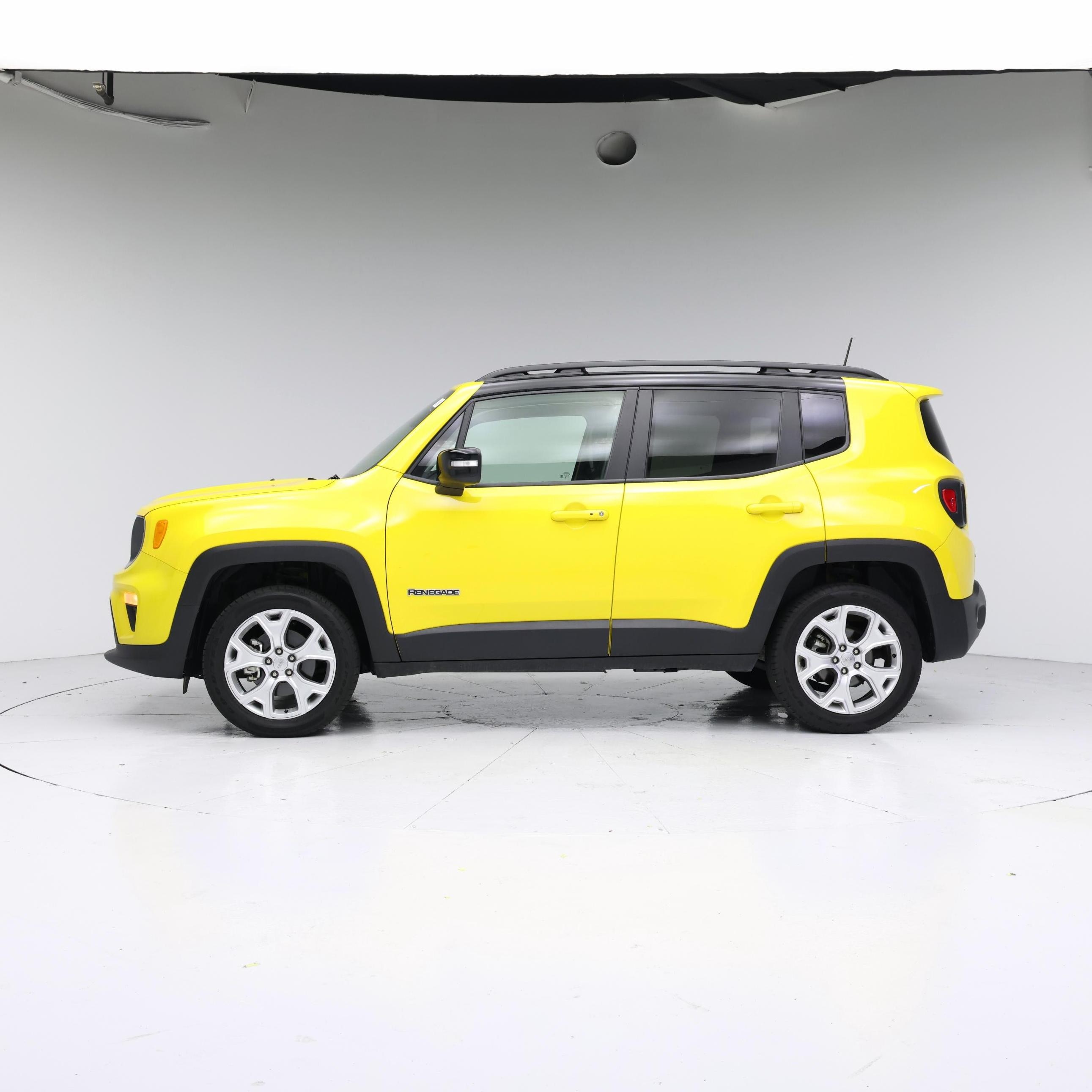 Thumbnail: 2023 Jeep Renegade - 3