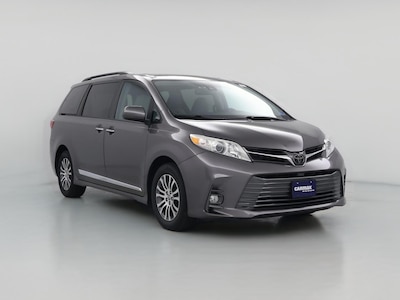 2020 Toyota Sienna XLE