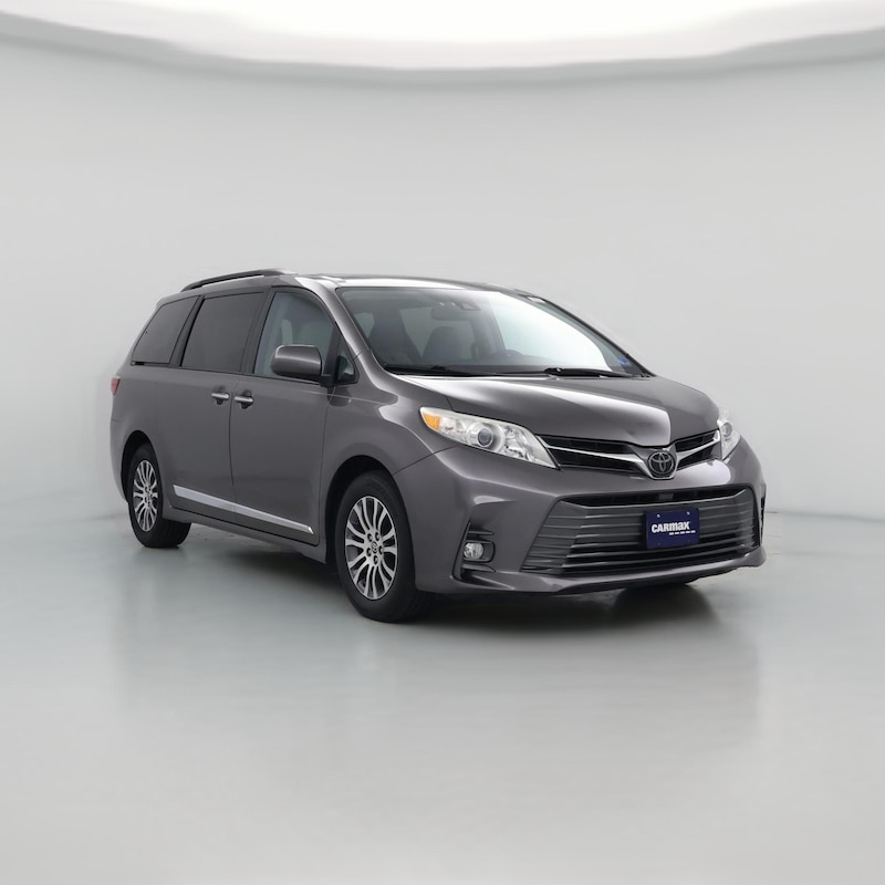 2020 Toyota Sienna XLE