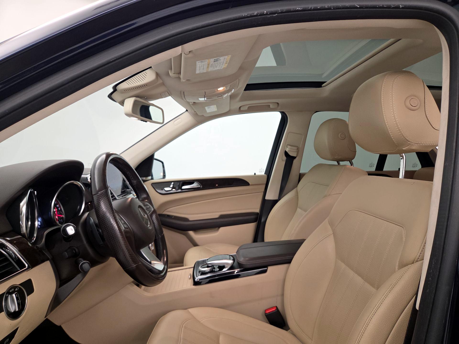 Thumbnail: 2019 Mercedes-Benz GLE - 20