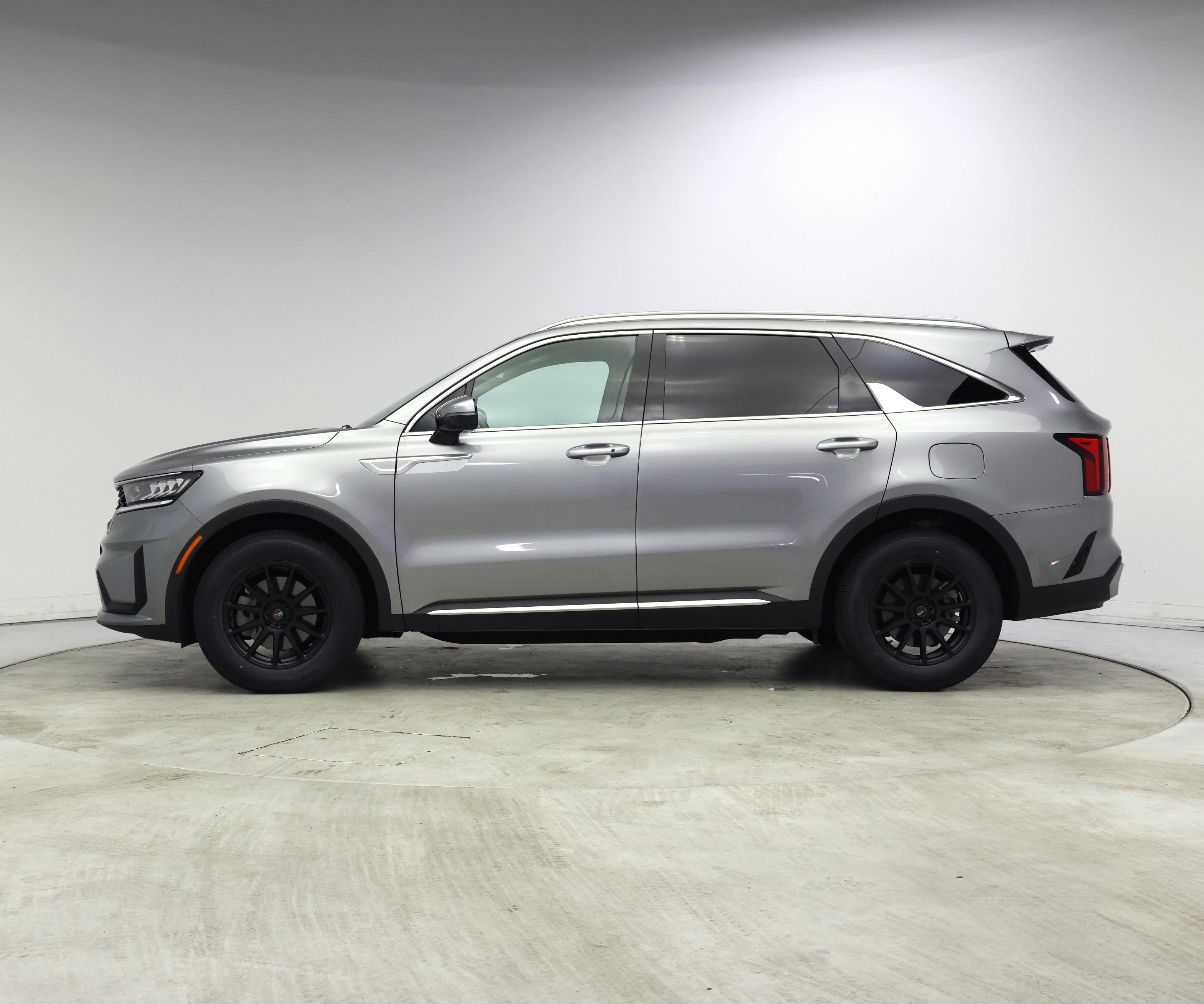 Thumbnail: 2023 Kia Sorento - 3