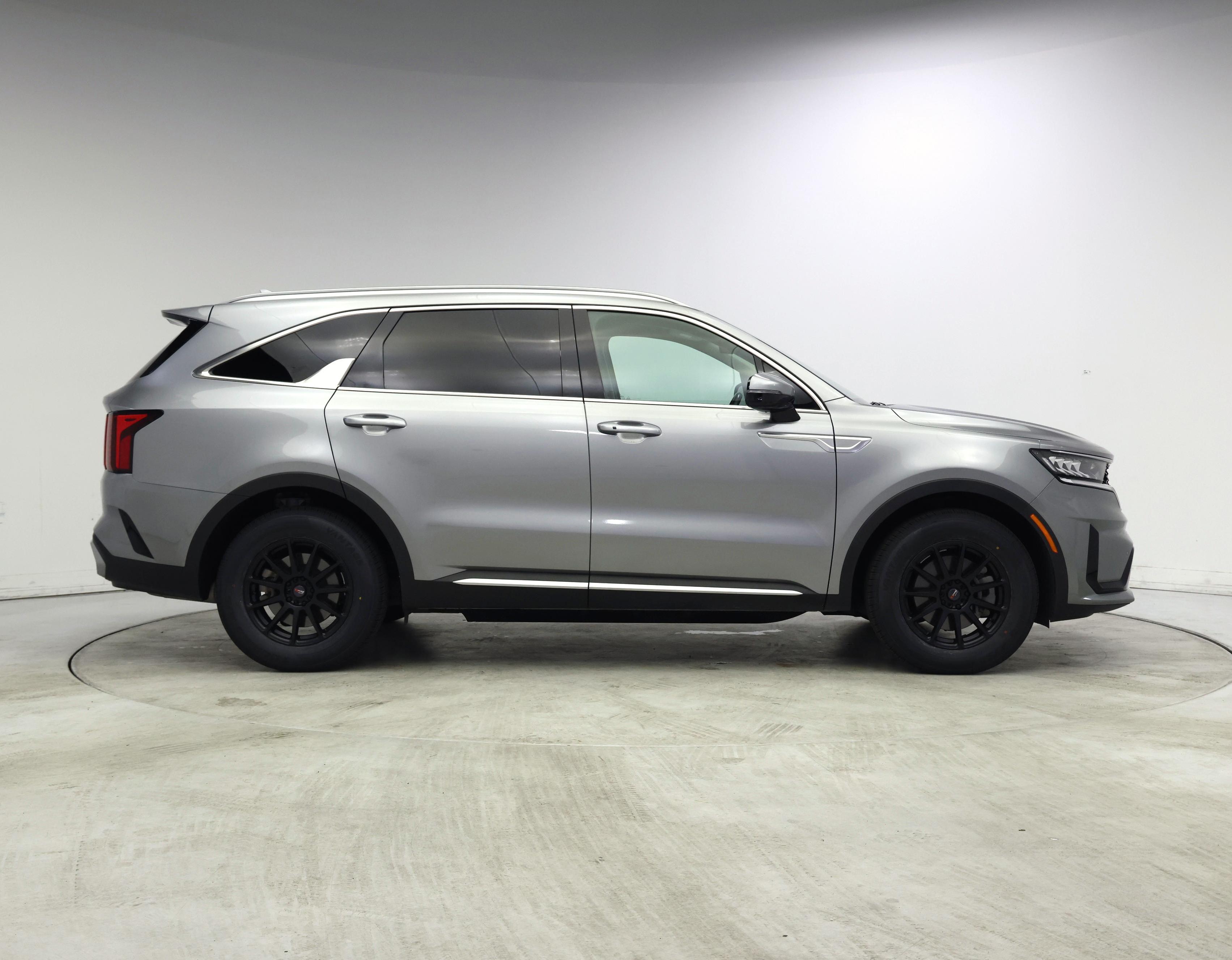 Thumbnail: 2023 Kia Sorento - 7