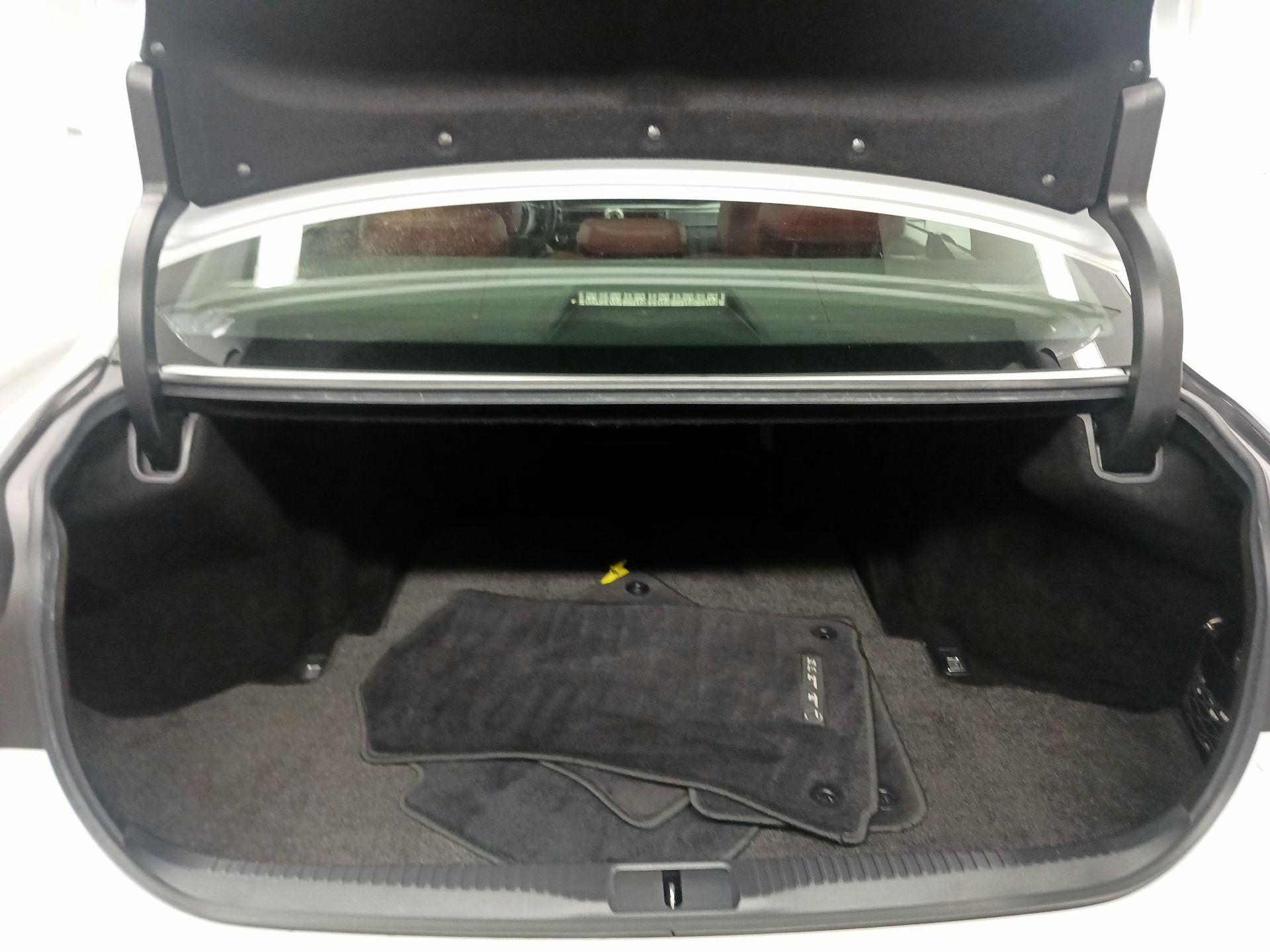 Thumbnail: 2015 Lexus GS - 16