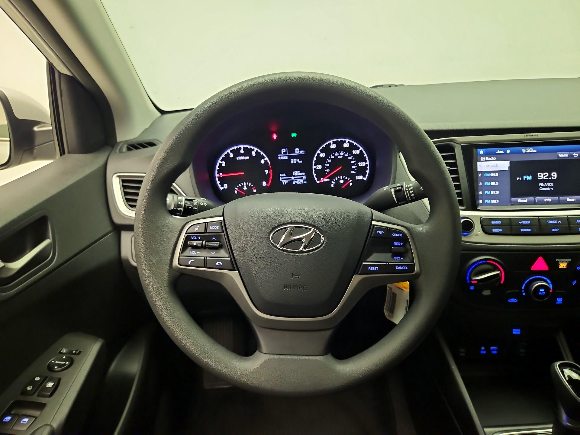 Thumbnail: 2022 Hyundai Accent - 10