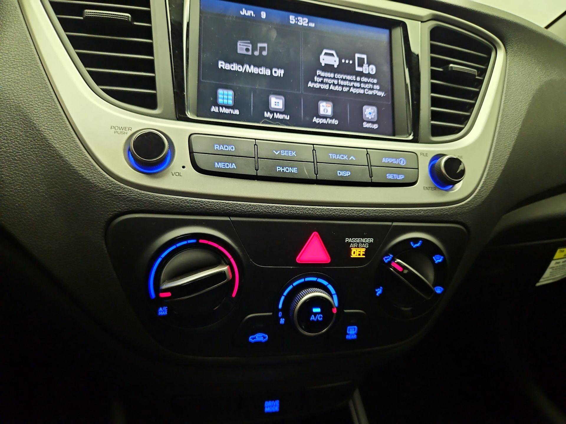 Thumbnail: 2022 Hyundai Accent - 15
