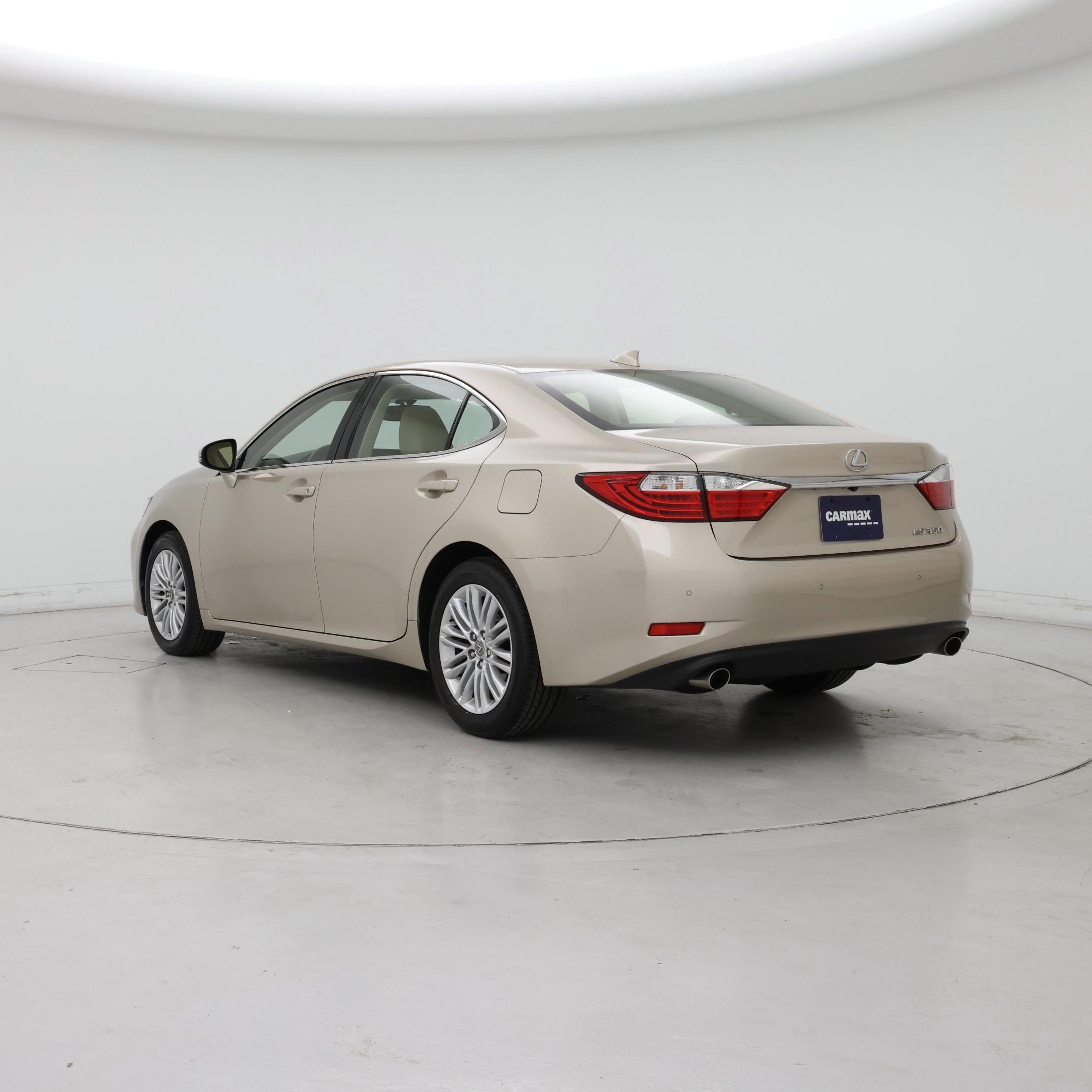 Thumbnail: 2015 Lexus ES - 2