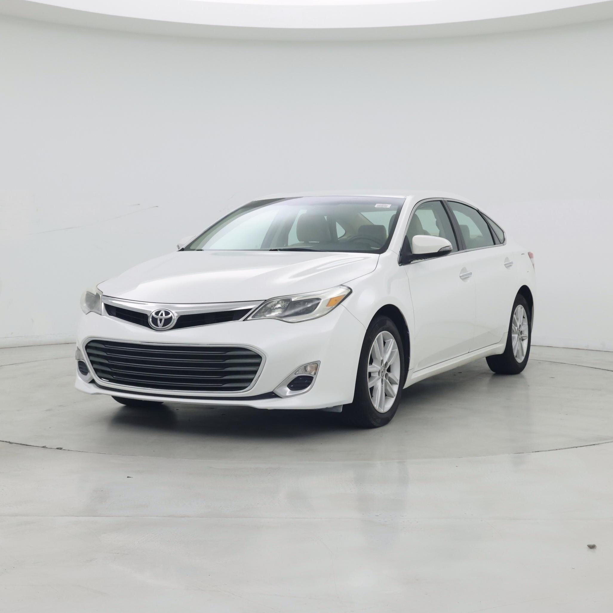 Thumbnail: 2014 Toyota Avalon - 4