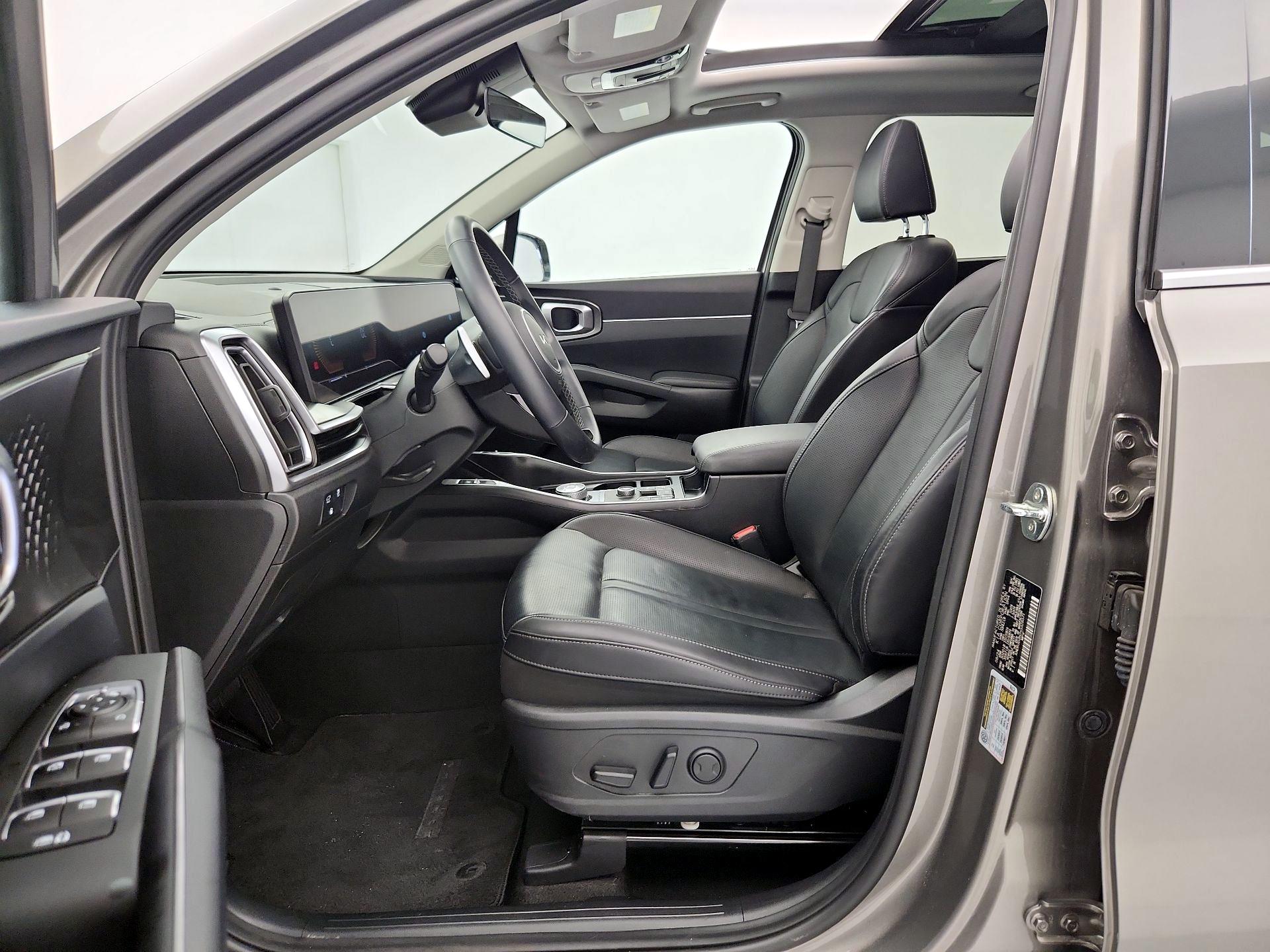 Thumbnail: 2025 Kia Sorento - 11