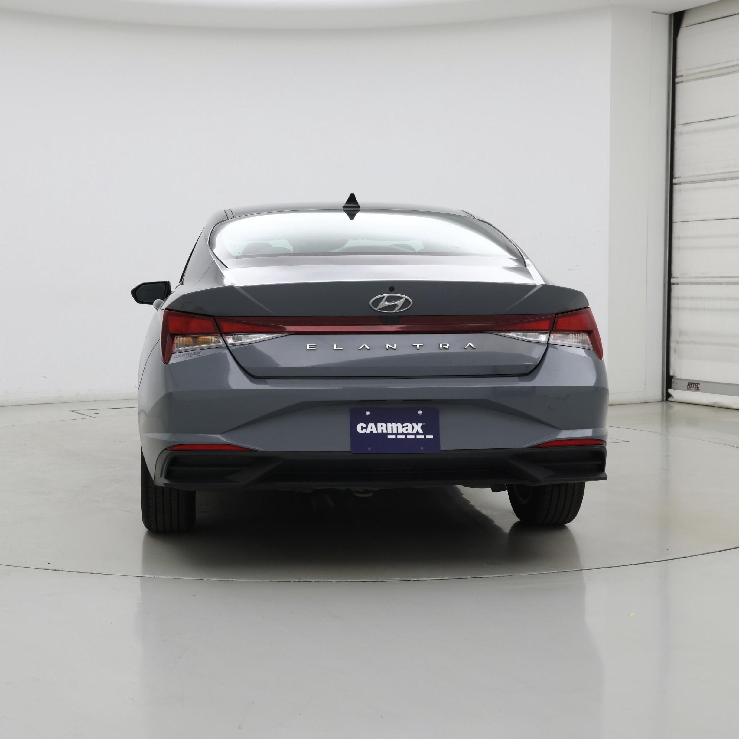 Thumbnail: 2022 Hyundai Elantra - 6