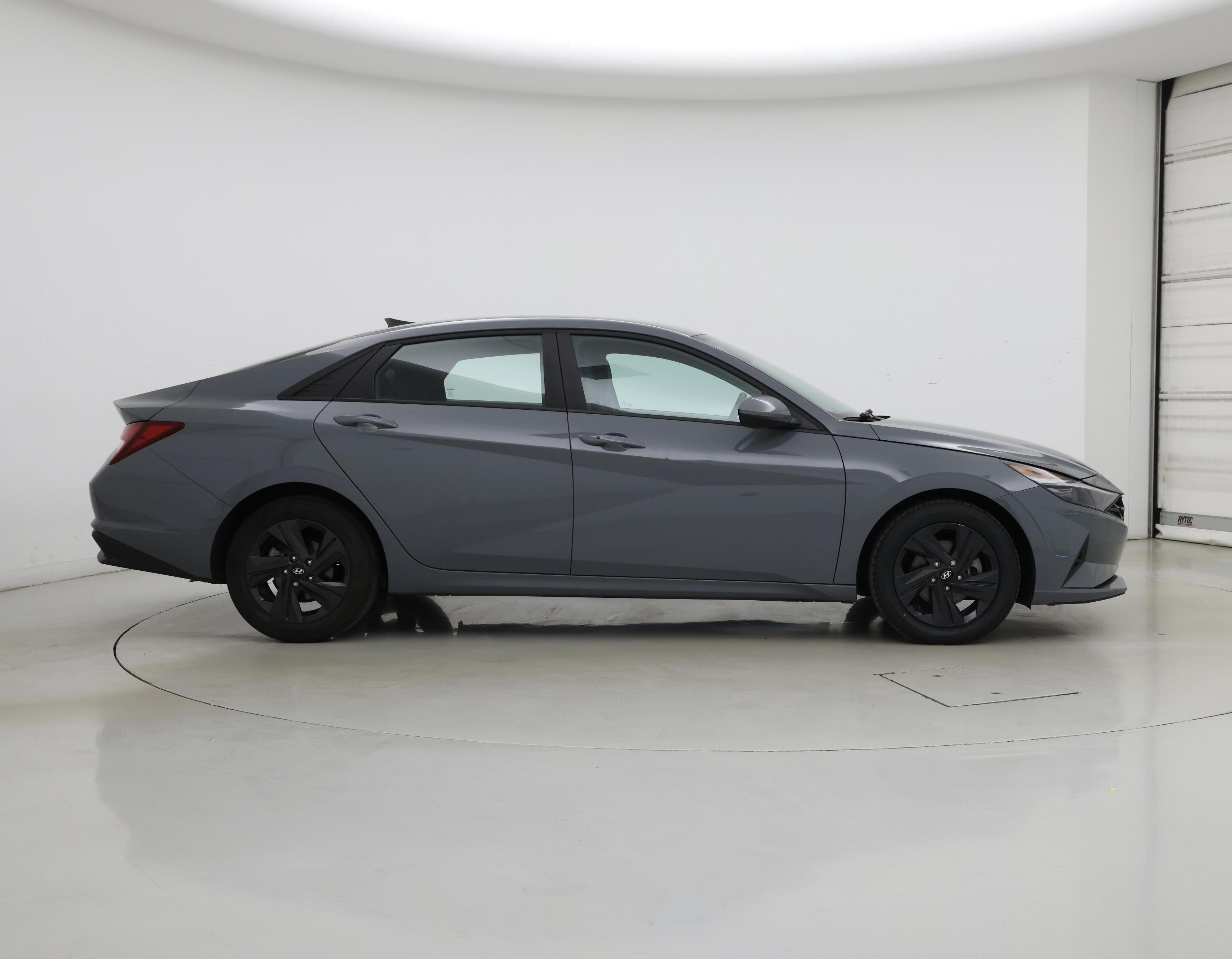 Thumbnail: 2022 Hyundai Elantra - 7