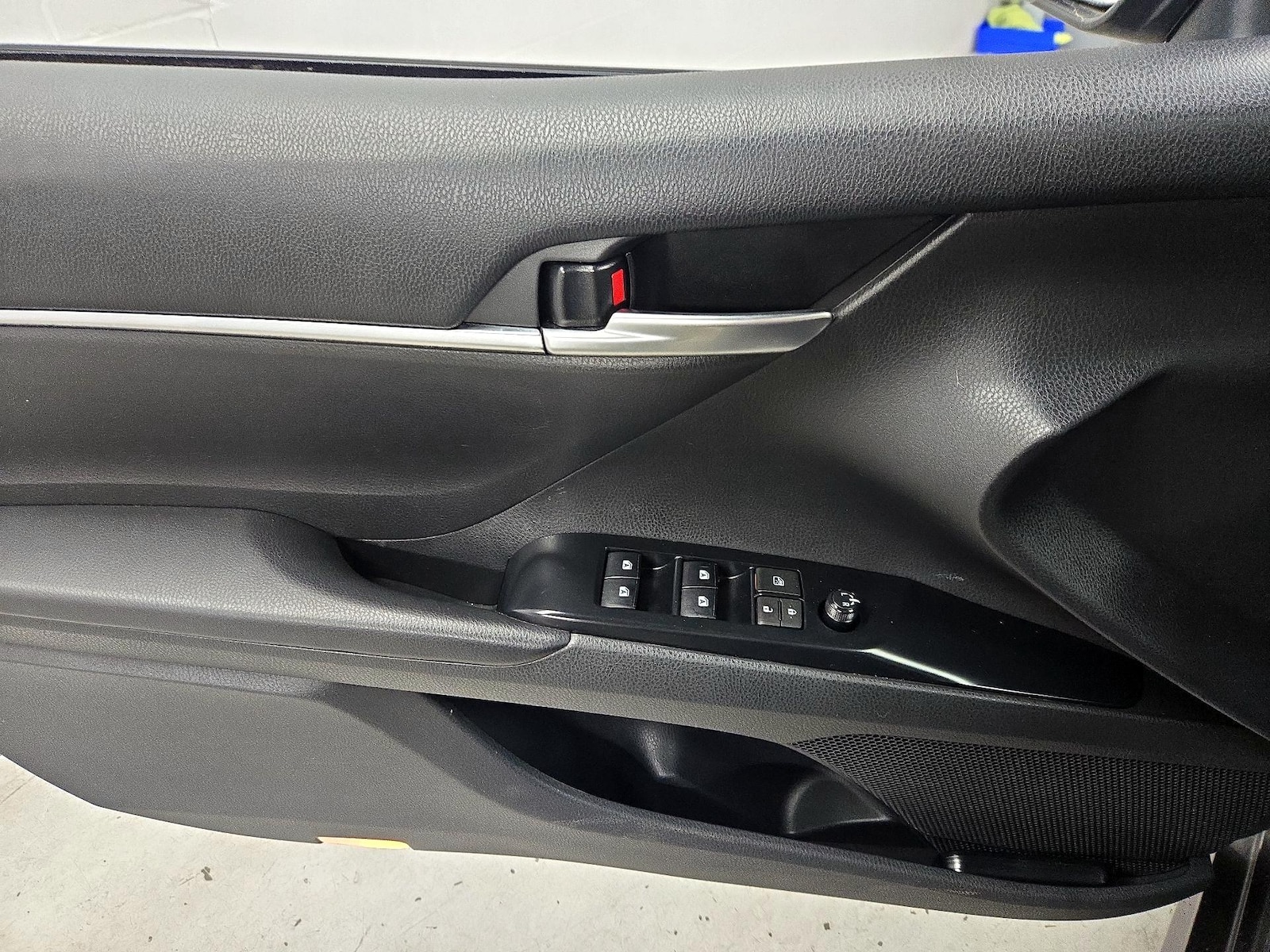 2018 Toyota Camry SE - Photo 13