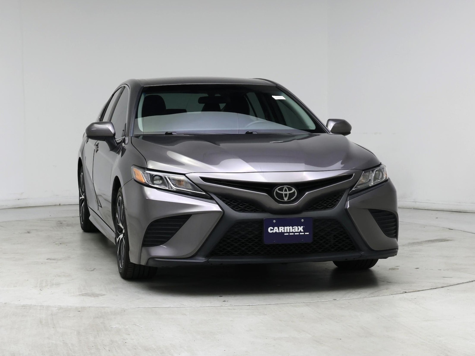 2018 Toyota Camry SE - Photo 6