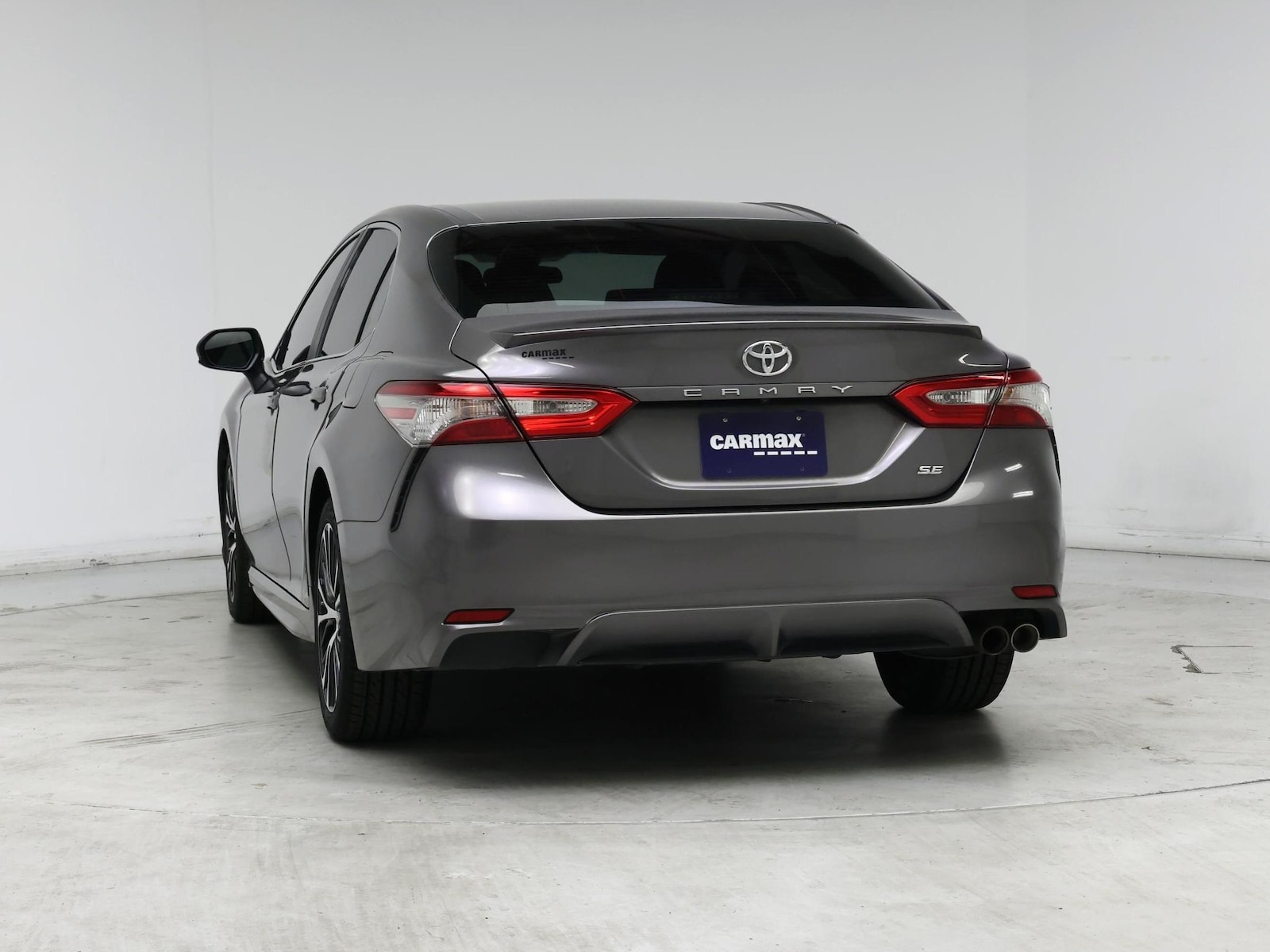 2018 Toyota Camry SE - Photo 7