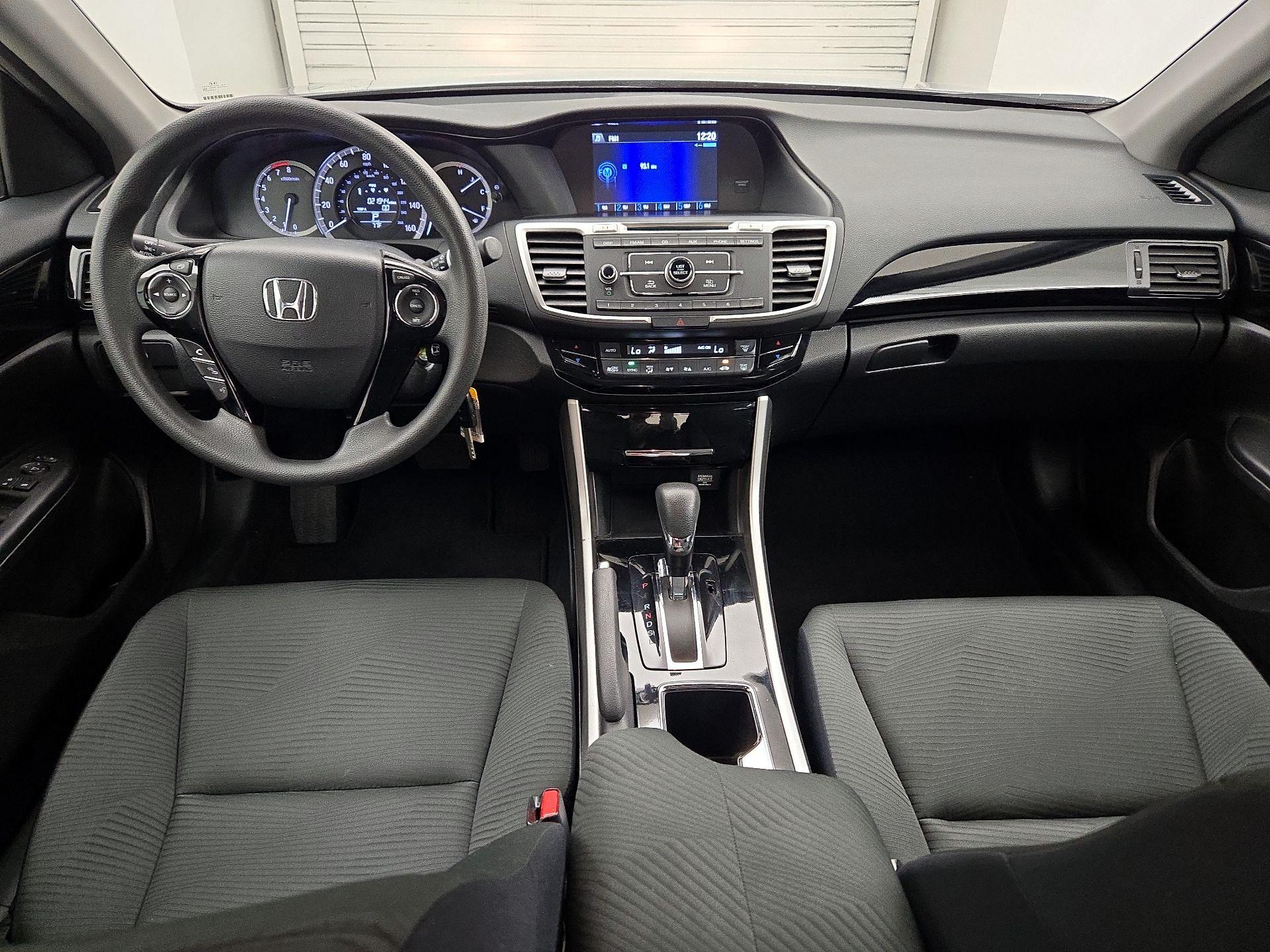 Thumbnail: 2017 Honda Accord - 9