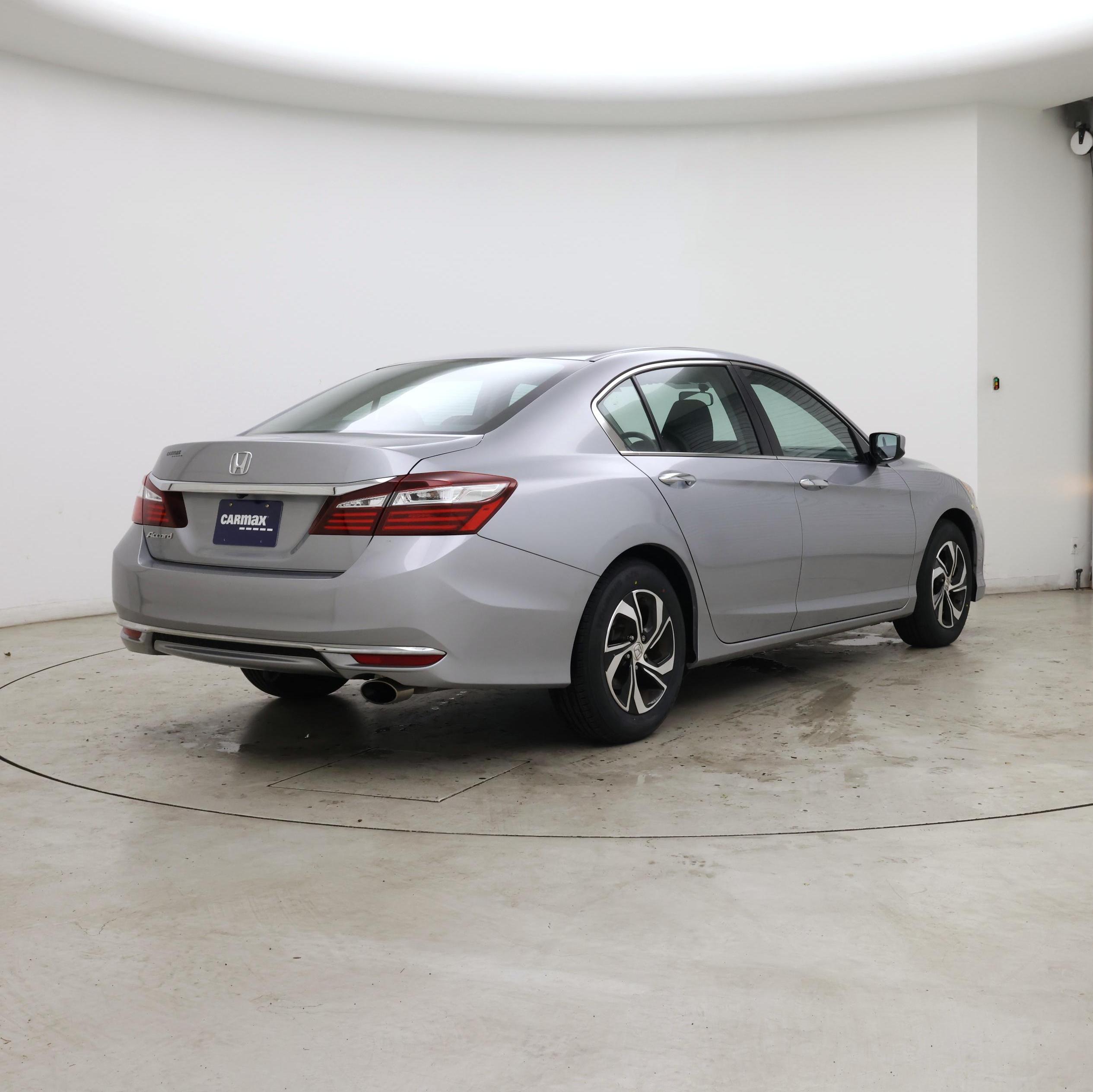 Thumbnail: 2017 Honda Accord - 8