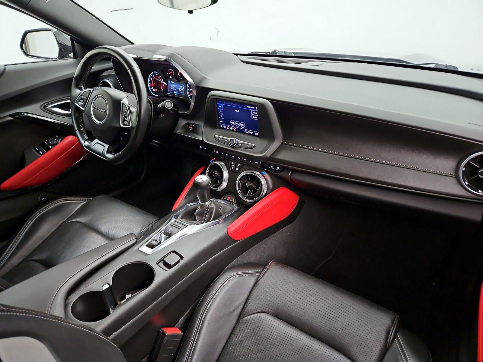 Apple CarPlay® & Android Auto™