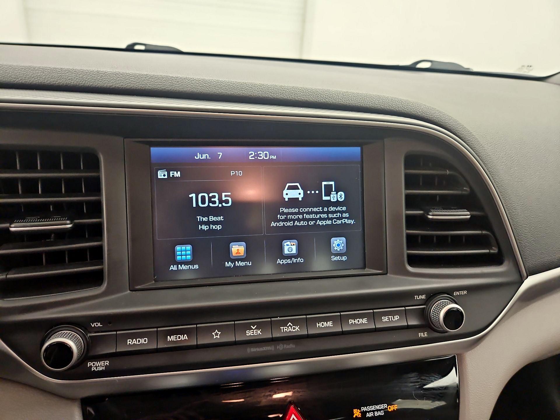 Thumbnail: 2019 Hyundai Elantra - 13