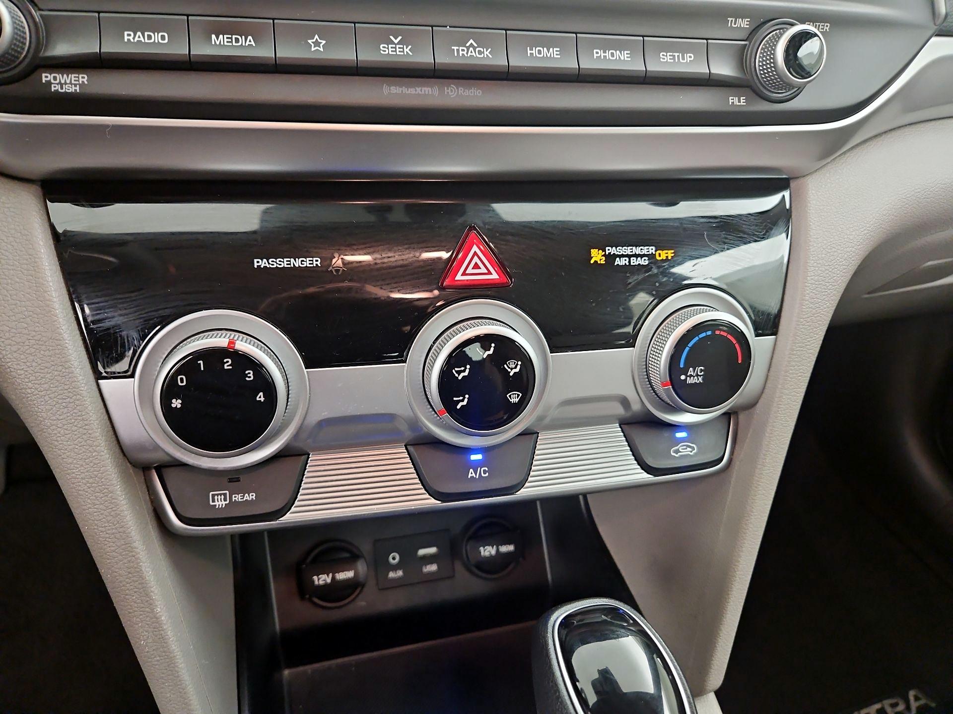 Thumbnail: 2019 Hyundai Elantra - 14