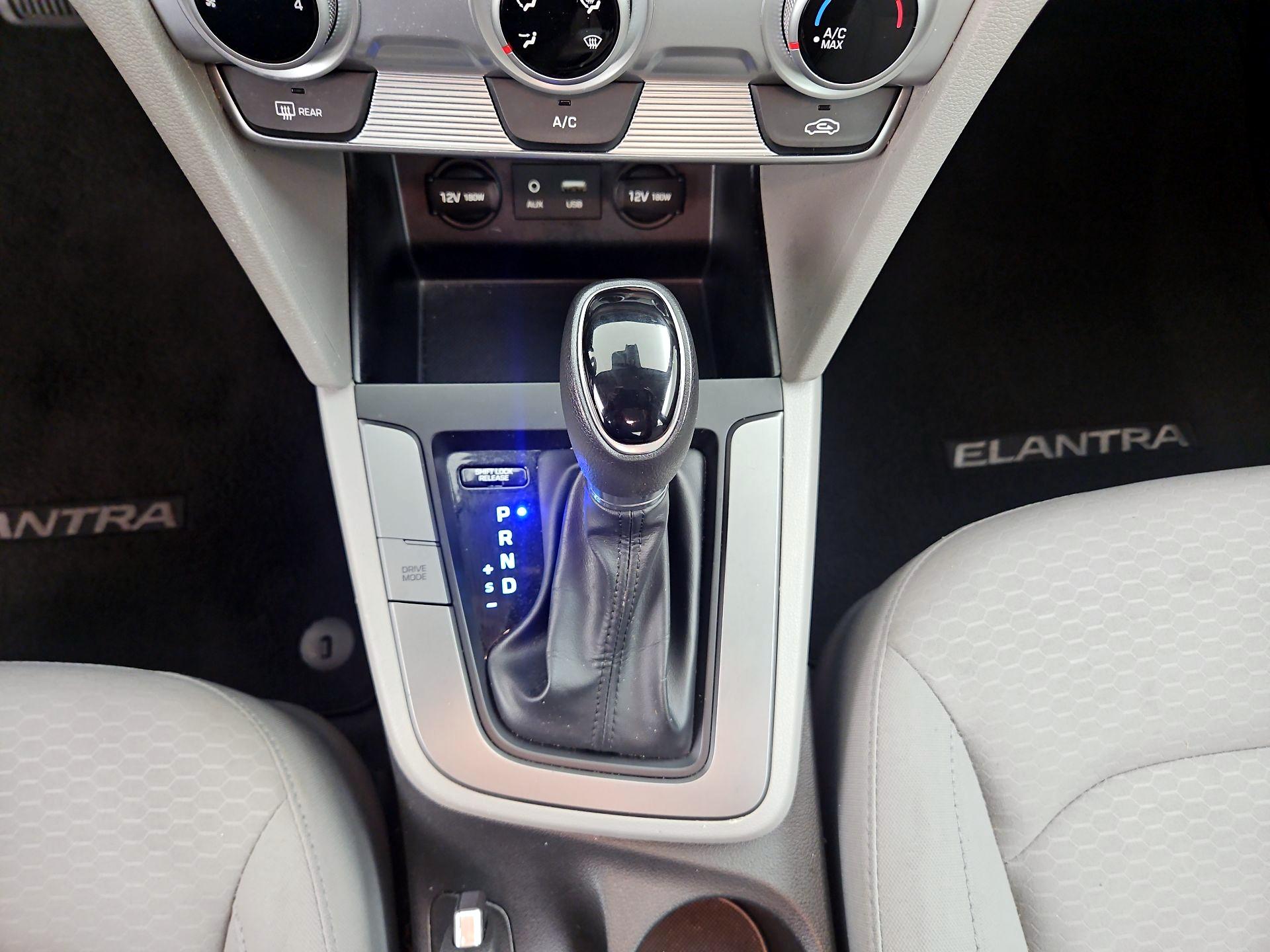 Thumbnail: 2019 Hyundai Elantra - 15