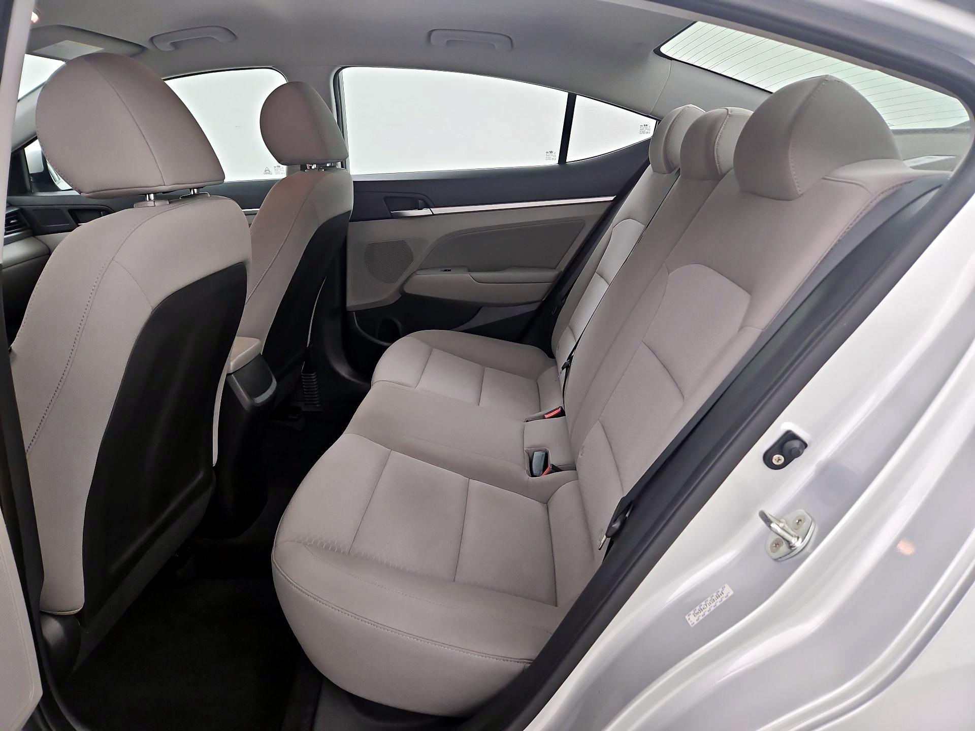 Thumbnail: 2019 Hyundai Elantra - 17