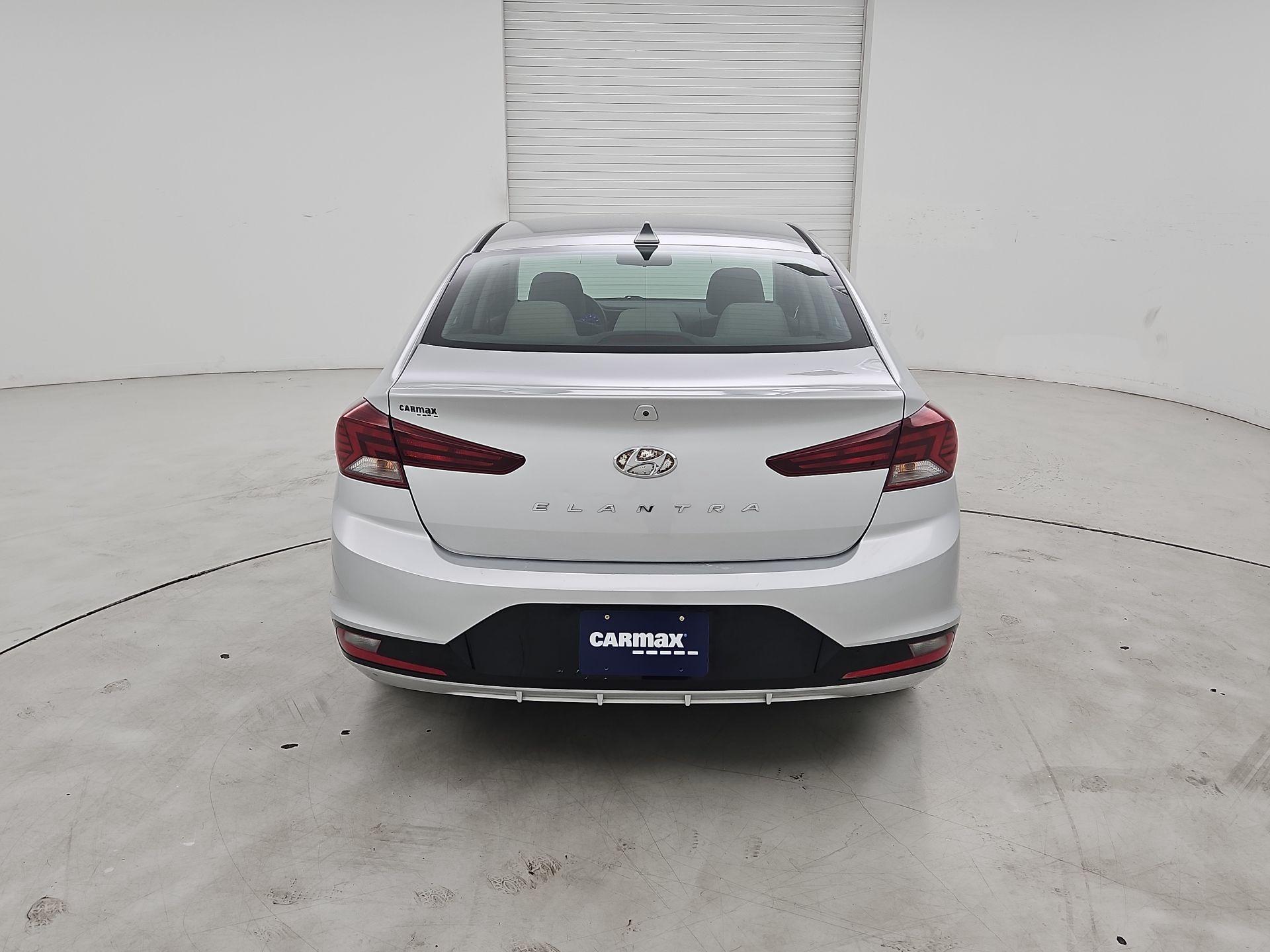 Thumbnail: 2019 Hyundai Elantra - 6