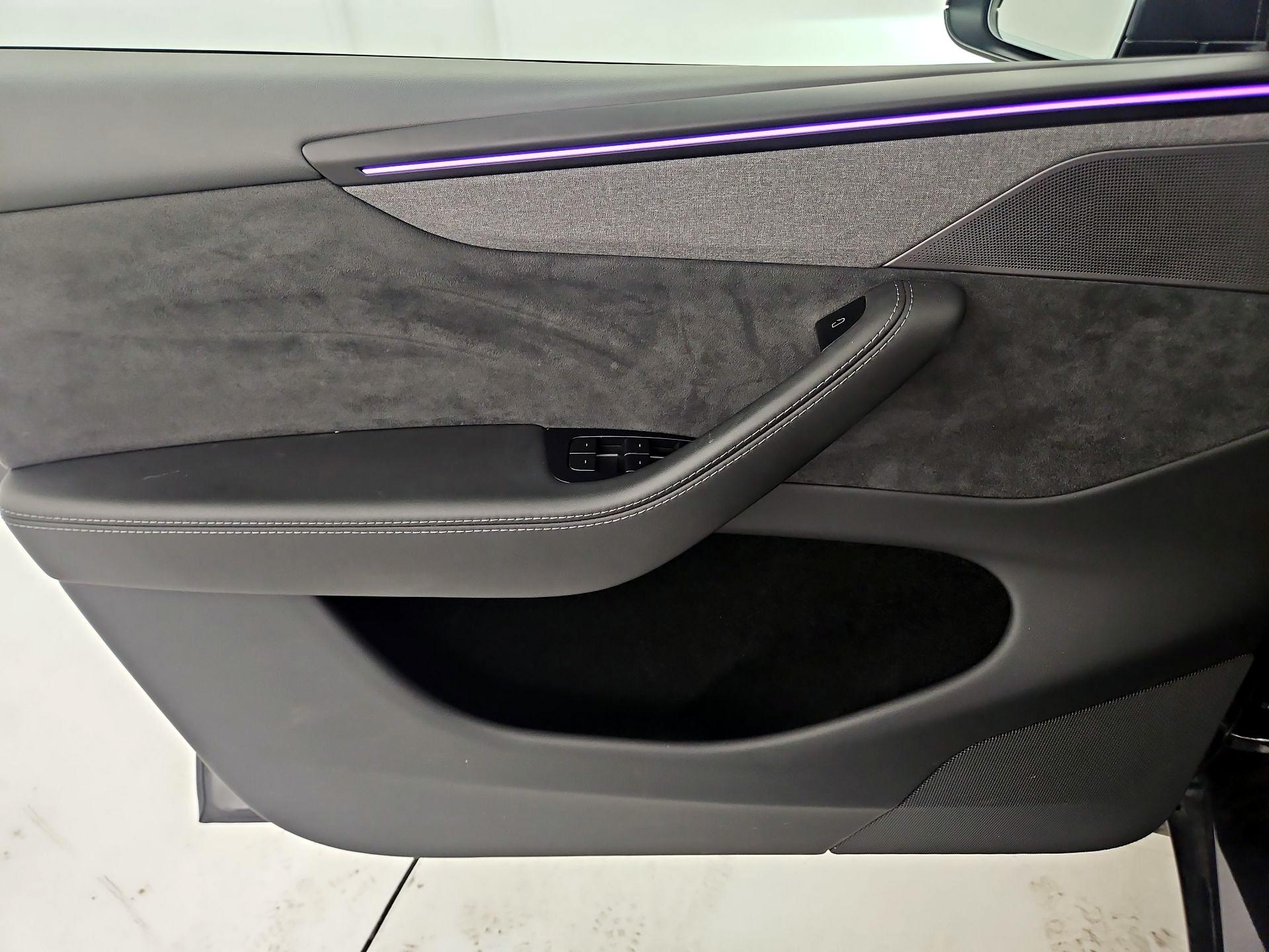Thumbnail: 2026 Tesla Model Y - 10