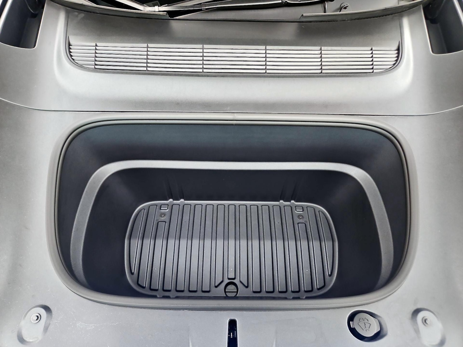 2026 Tesla Model Y Premium - Photo 19