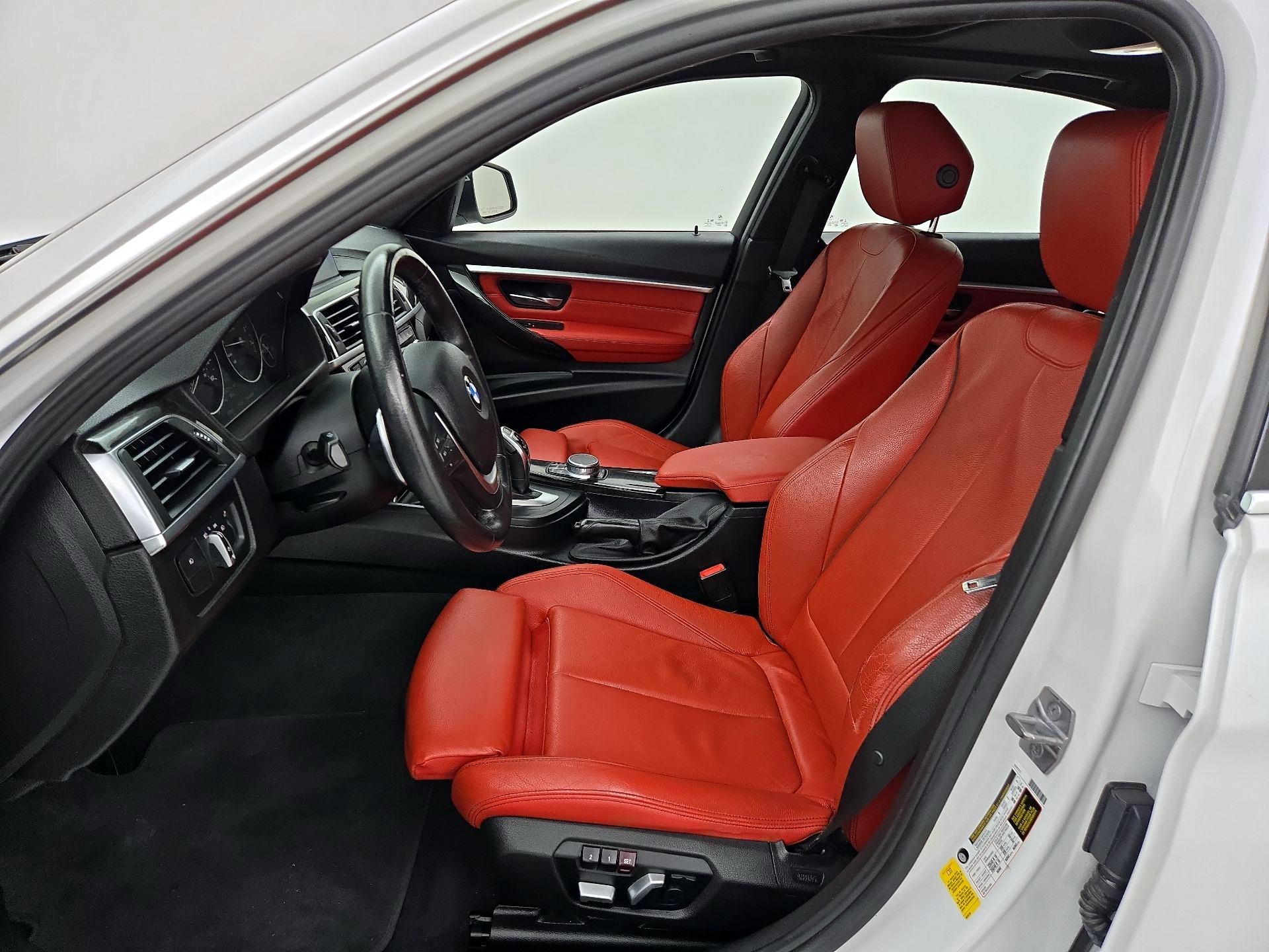 Thumbnail: 2018 BMW 3 Series - 9