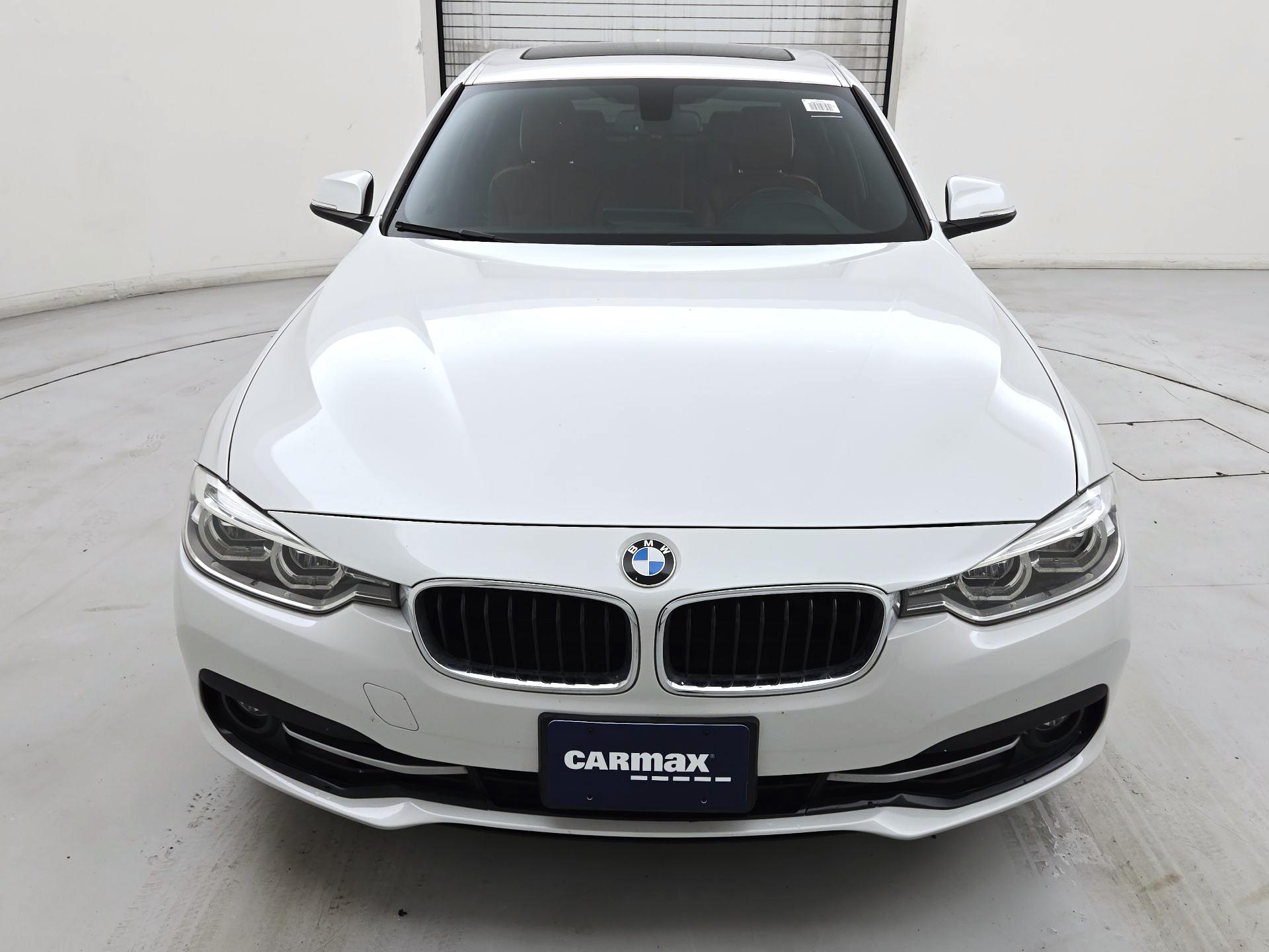 Thumbnail: 2018 BMW 3 Series - 2