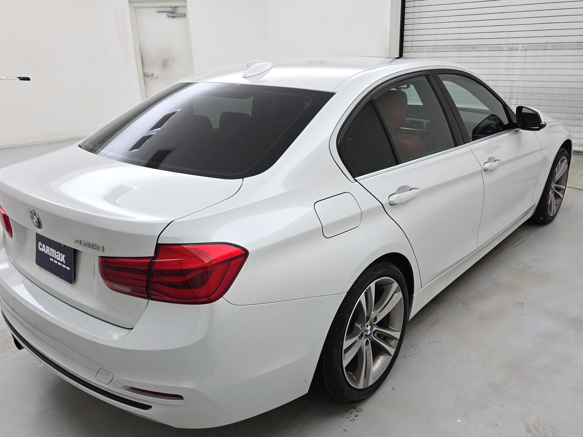Thumbnail: 2018 BMW 3 Series - 5