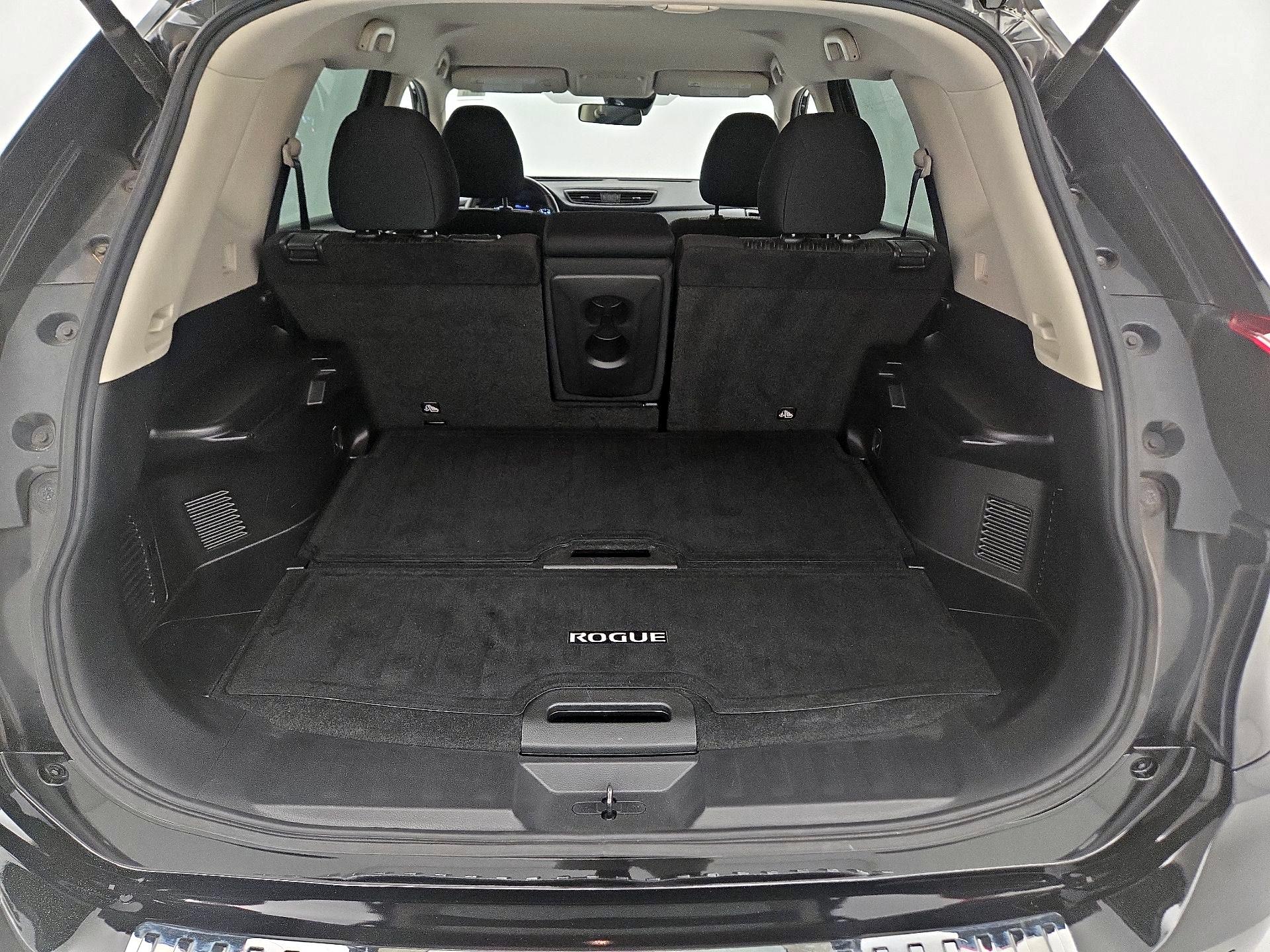 Thumbnail: 2019 Nissan Rogue - 20
