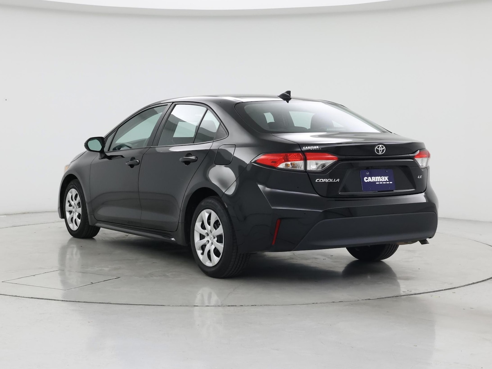 2024 Toyota Corolla LE - Photo 3