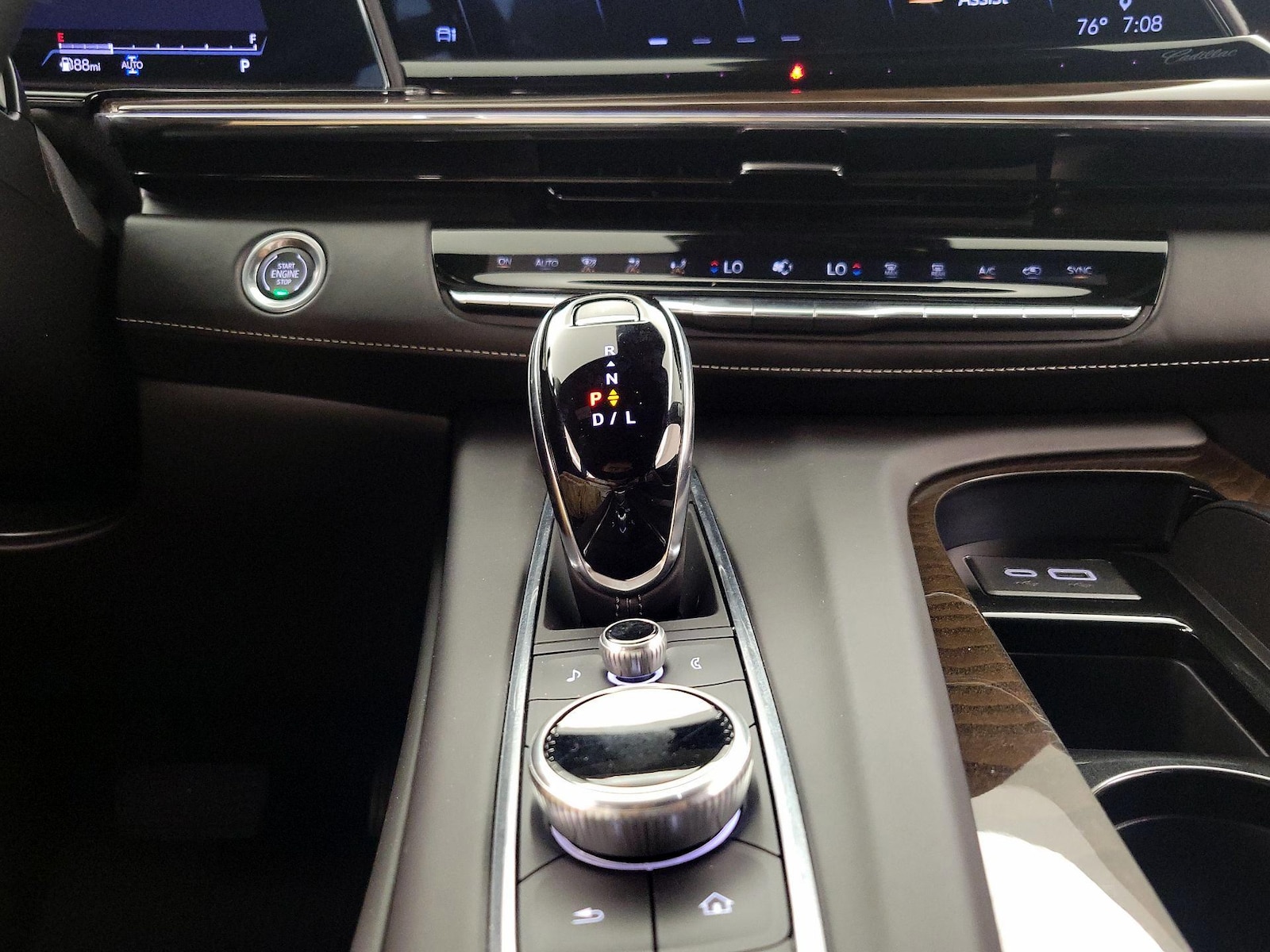 2024 Cadillac Escalade Sport Platinum - Photo 18