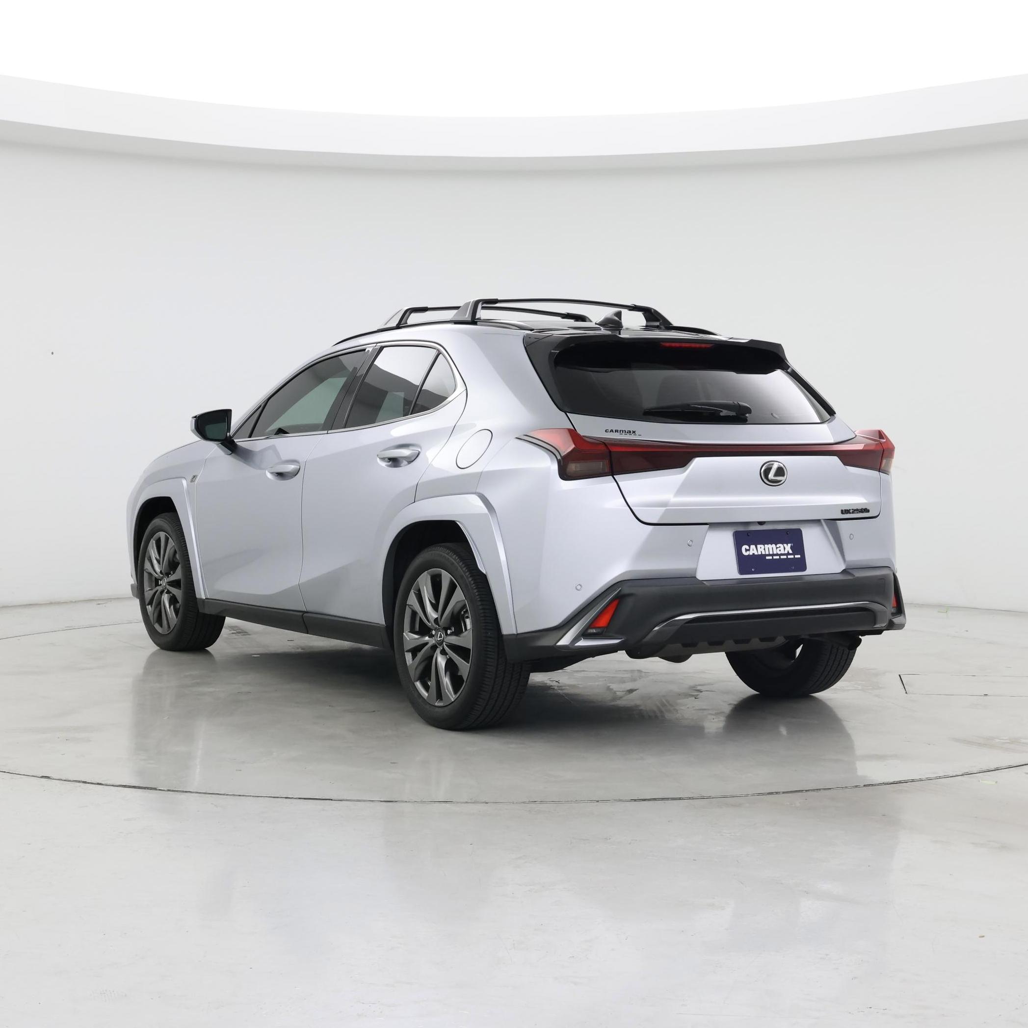 Thumbnail: 2024 Lexus UX - 2