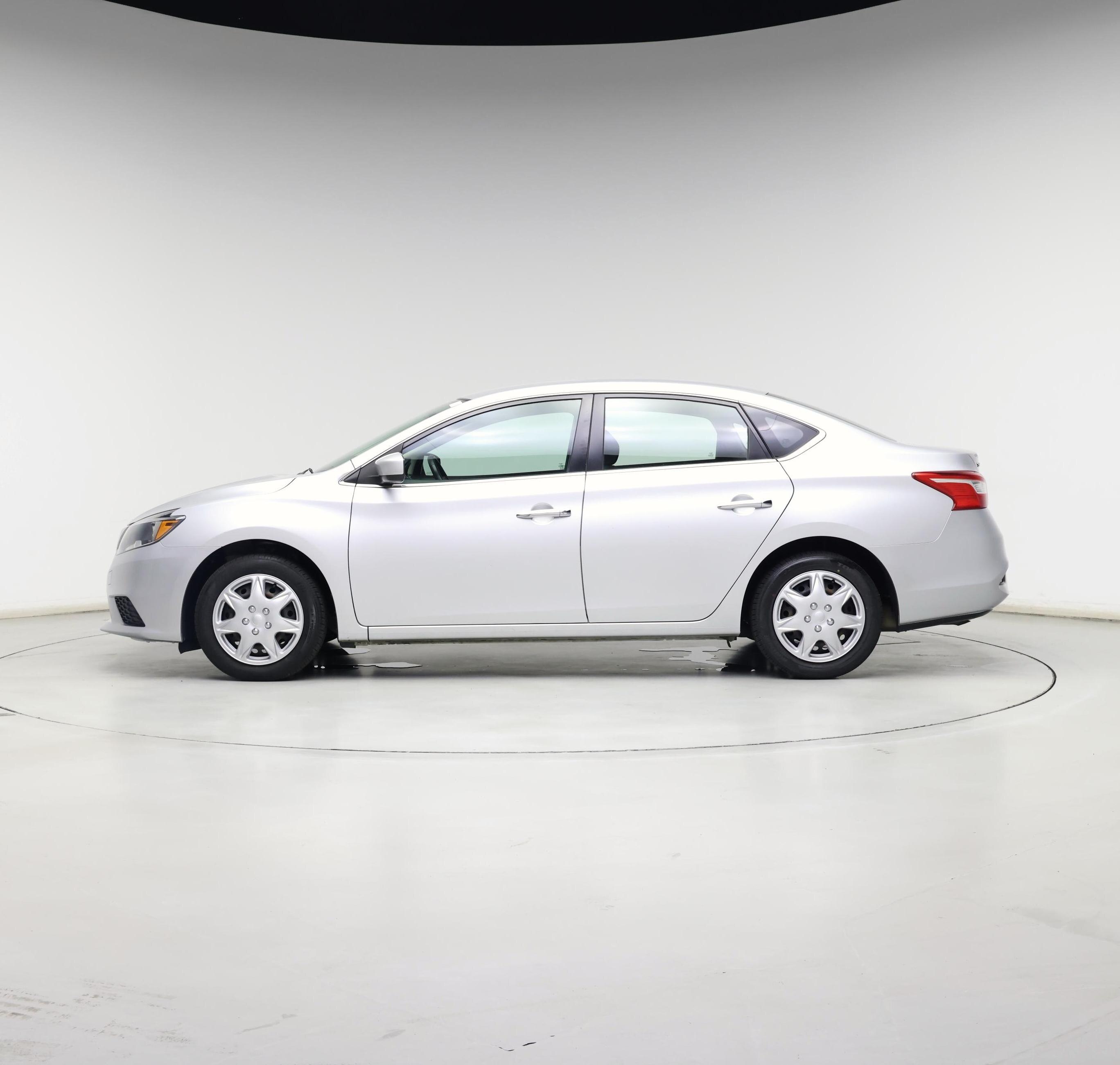 Thumbnail: 2018 Nissan Sentra - 3