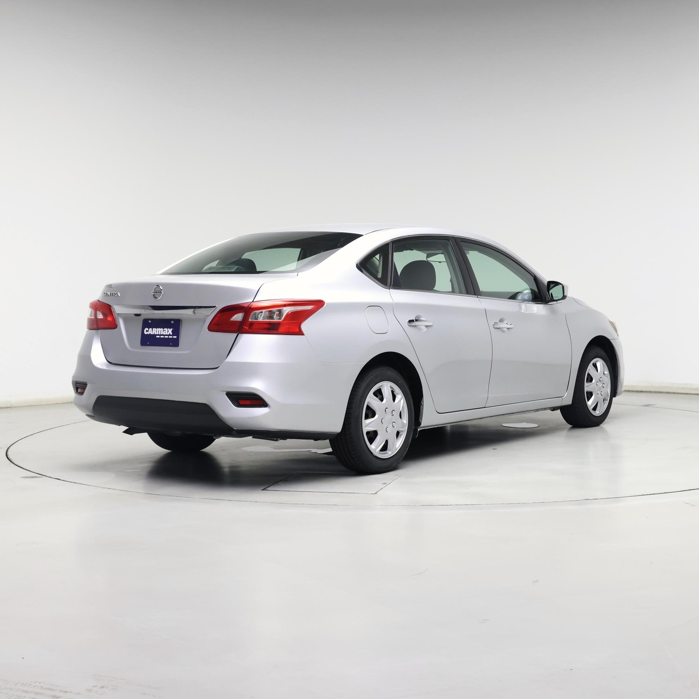 Thumbnail: 2018 Nissan Sentra - 8