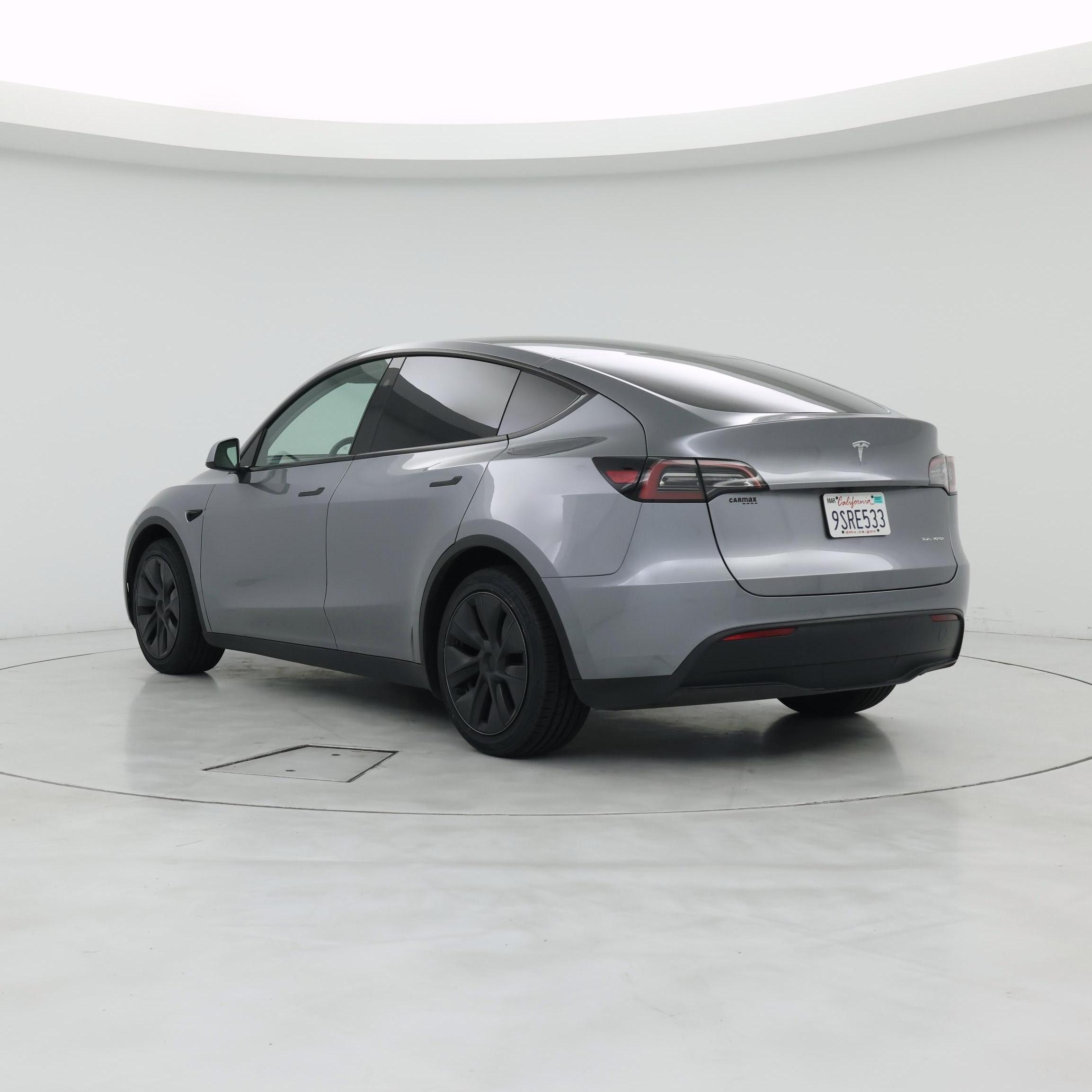 Thumbnail: 2025 Tesla Model Y - 2