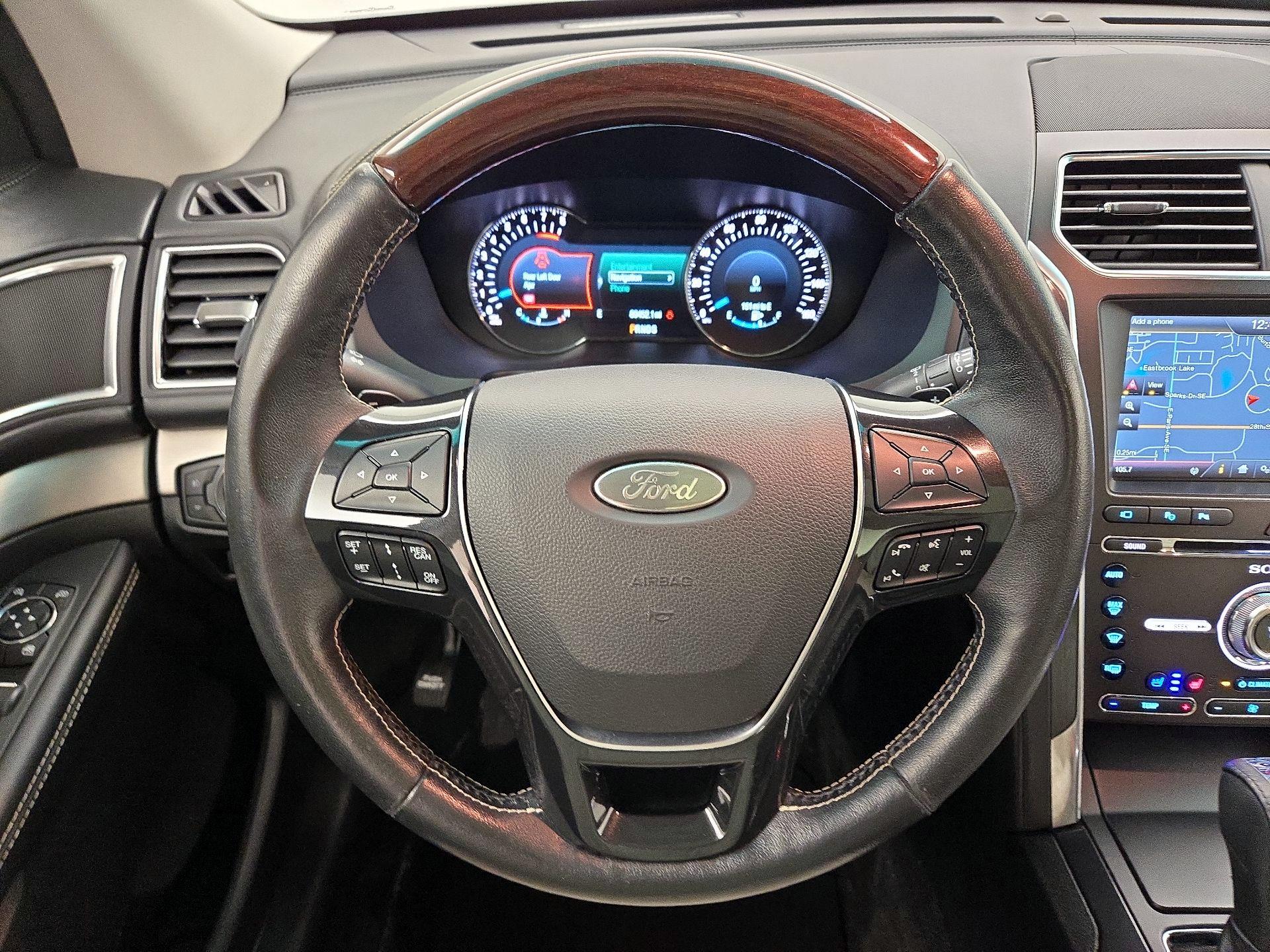 Thumbnail: 2016 Ford Explorer - 10