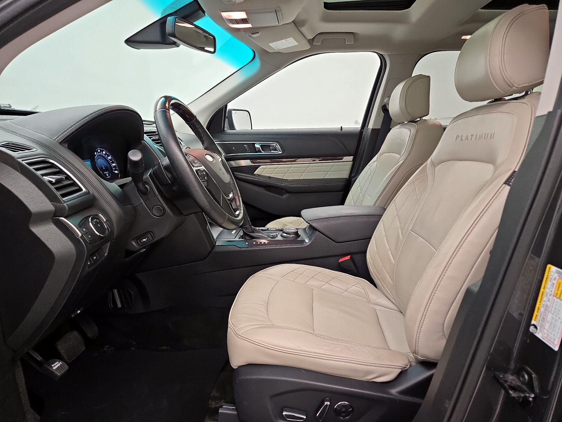 Thumbnail: 2016 Ford Explorer - 11