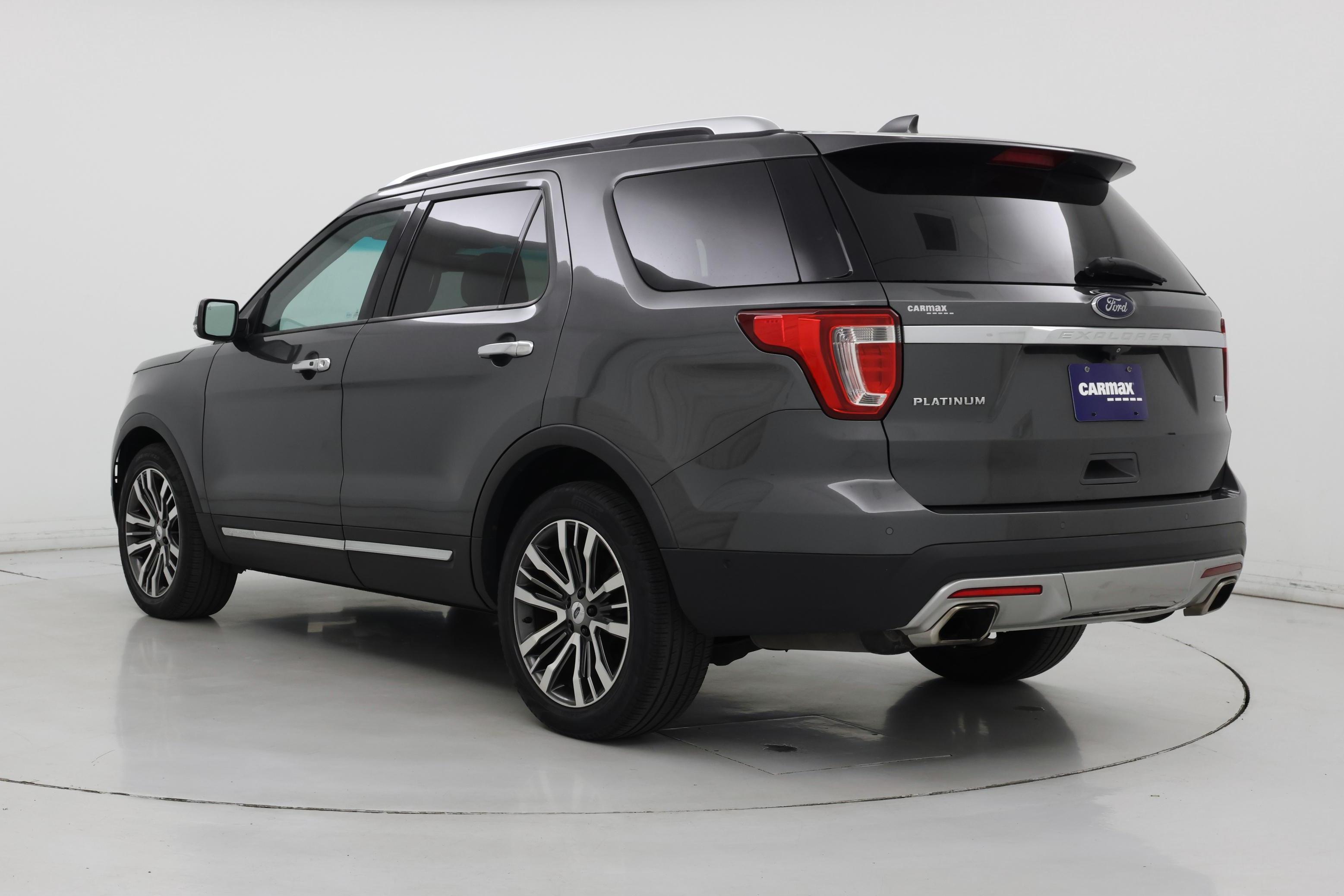 Thumbnail: 2016 Ford Explorer - 2
