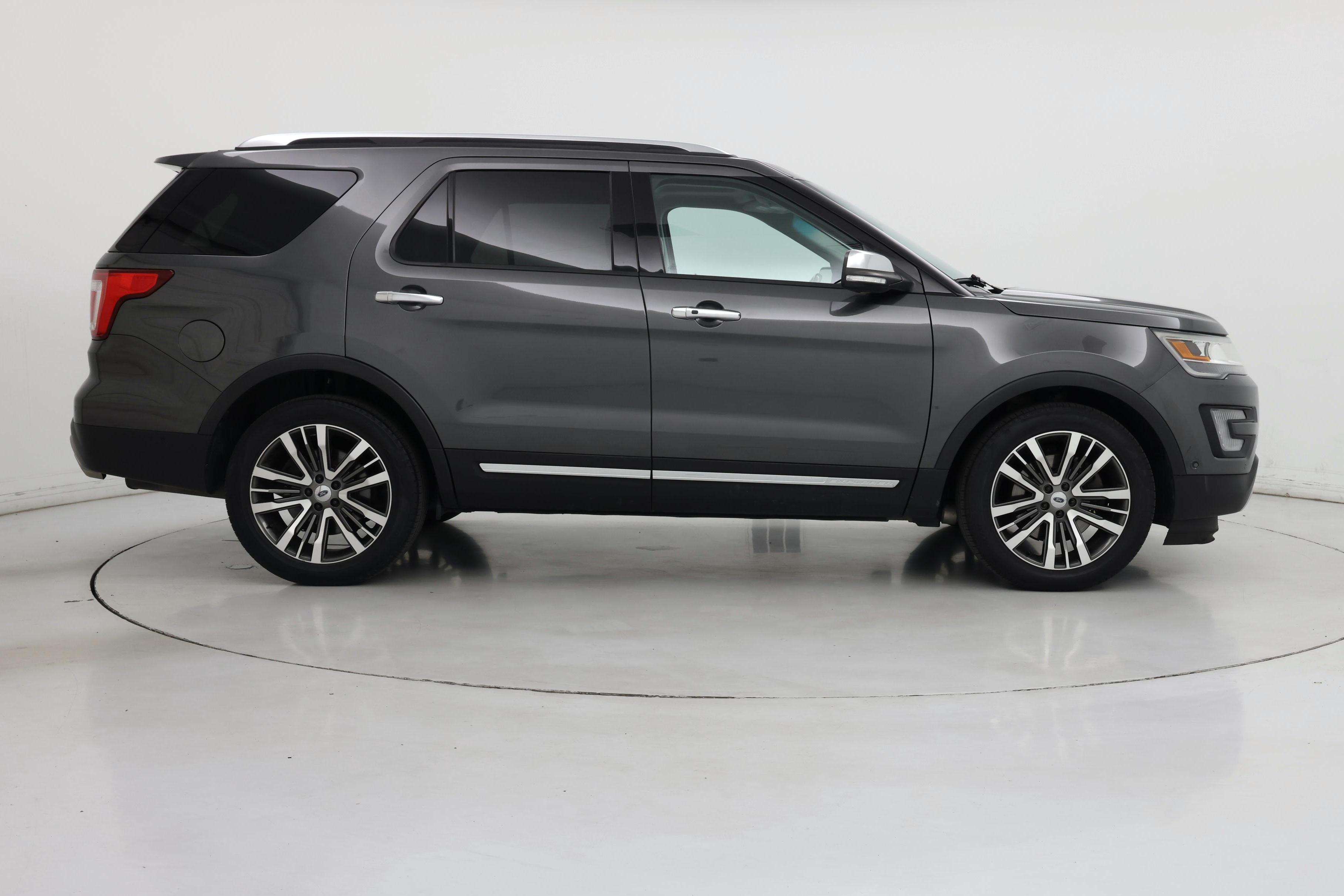 Thumbnail: 2016 Ford Explorer - 7
